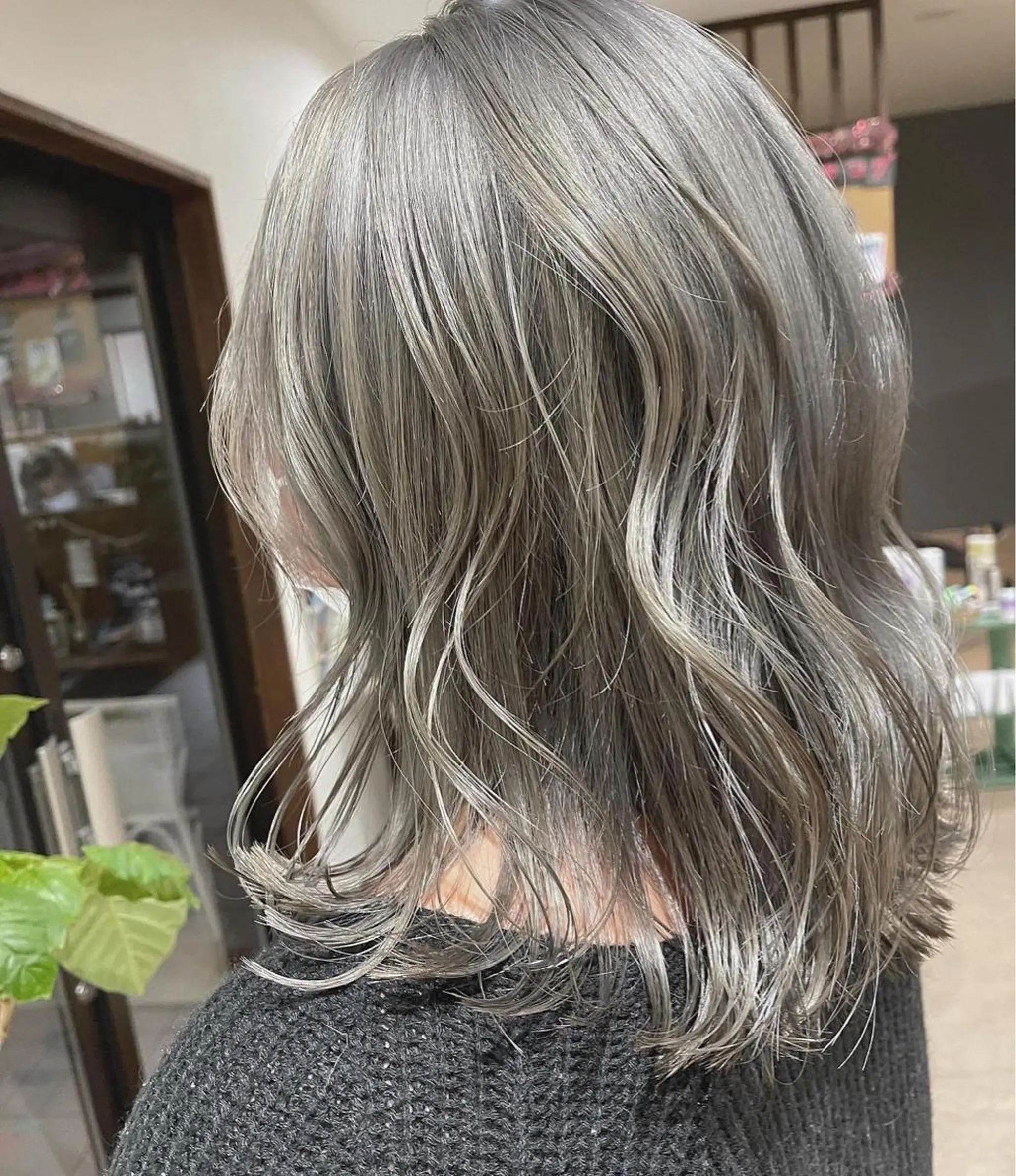 ミディアム naomi (夜間営業受付中★)のヘアスタイル