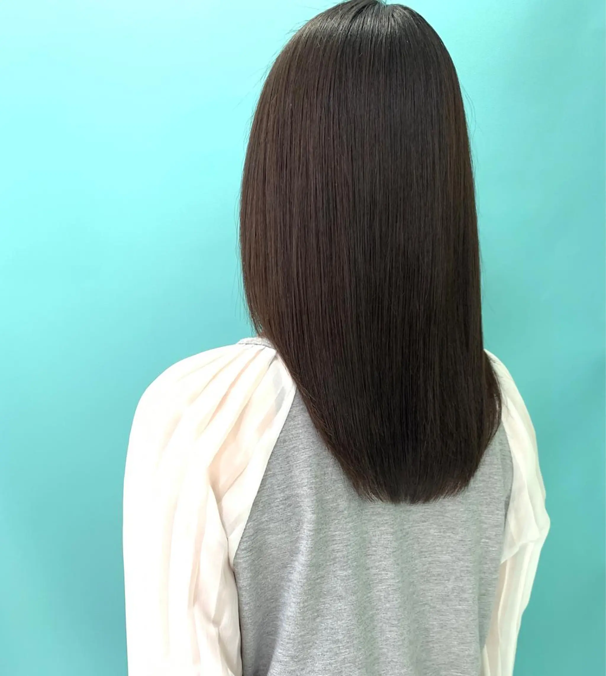 セミロング 髪質改善 トリートメント due(ドゥーエ）所属・onishi yoshinaoのヘアスタイル