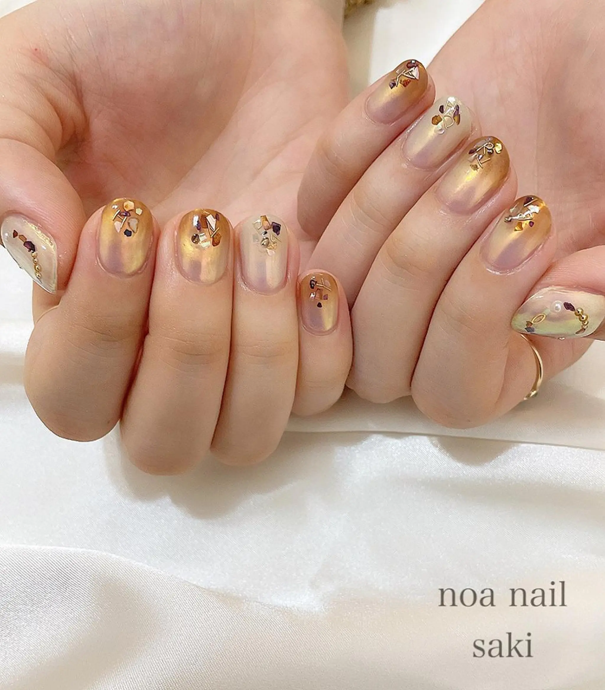 ネイル アートネイル オーロラネイル ジェルネイル 氷ネイル・うるうるネイル ミラーネイル ショートネイル専門店 noaのネイルデザイン