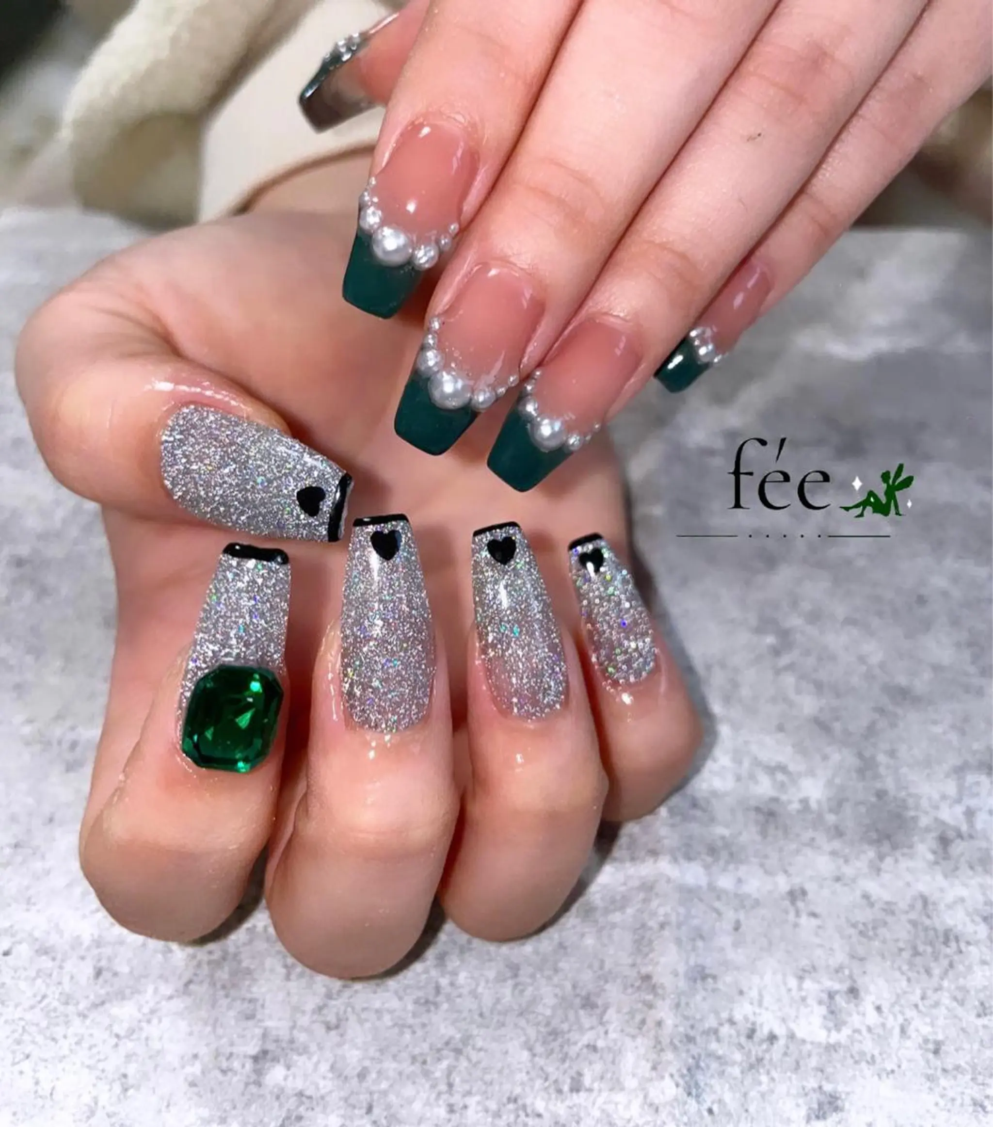 ネイル フラッシュネイル フットネイル ジェルネイル 韓国ネイル マグネットネイル ハンドネイル nail salon fee（フィー）のネイルデザイン