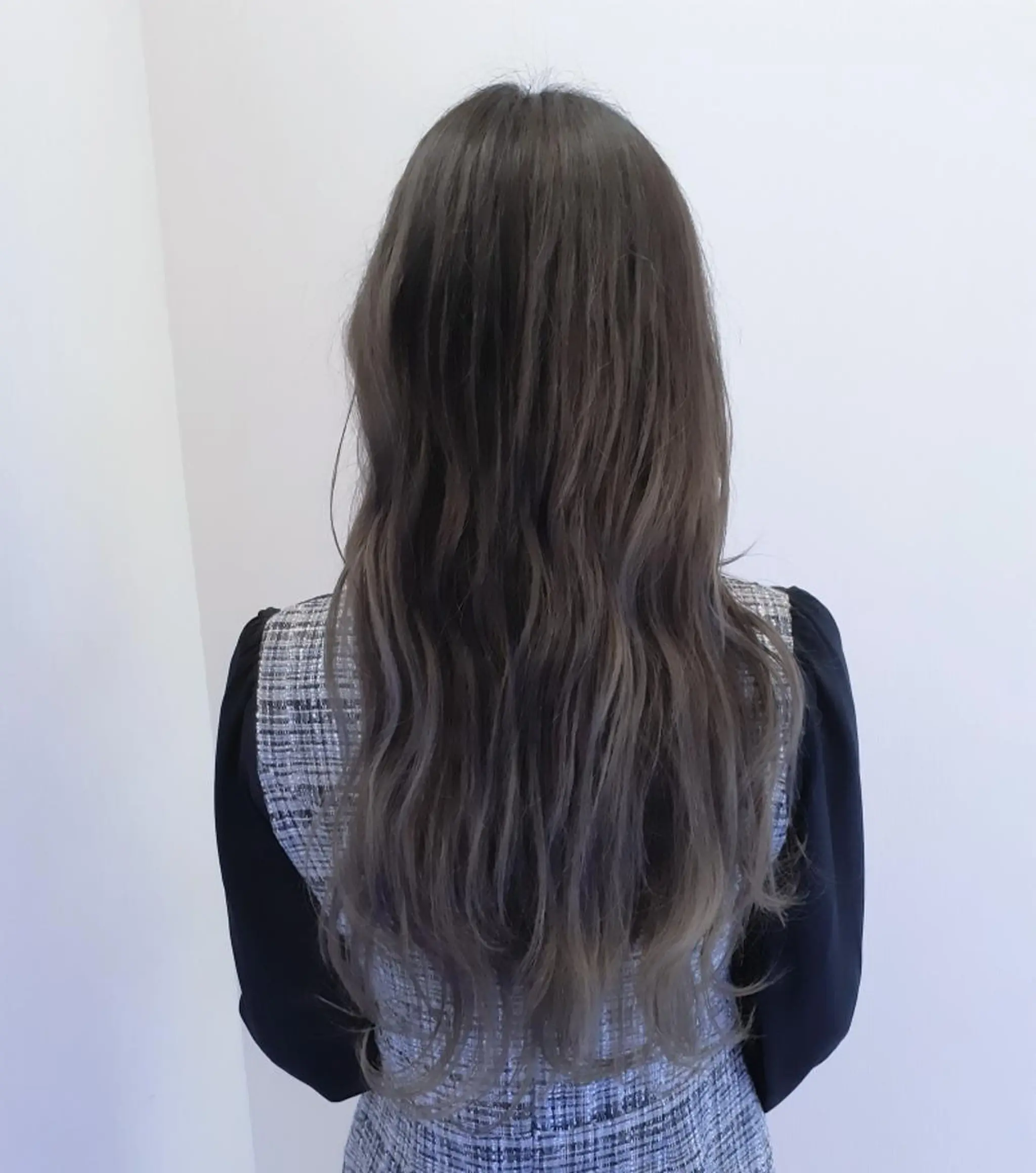 ロング カラー 深澤 春樹のヘアスタイル