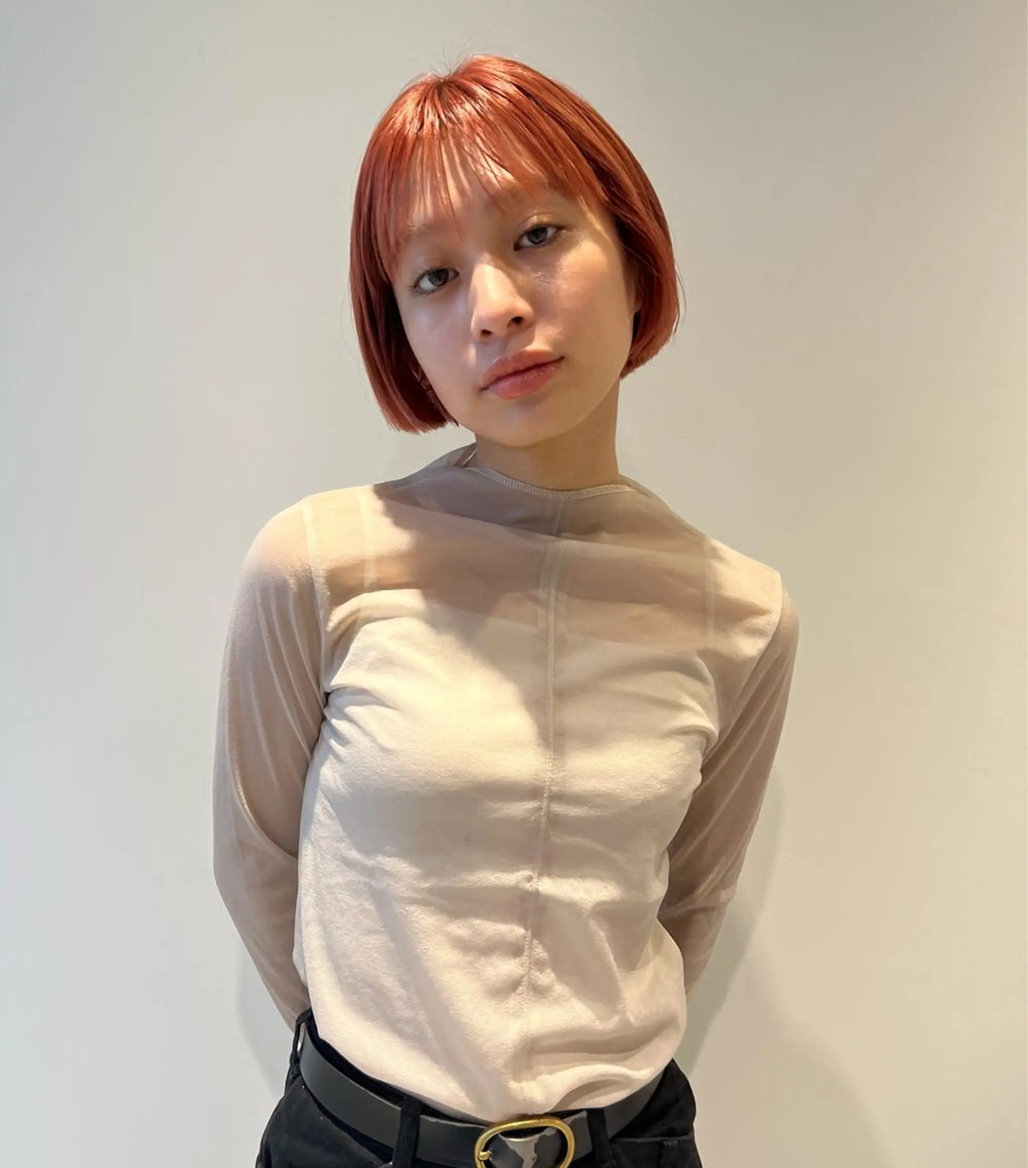 ショート カラー io濱川 遥のヘアスタイル
