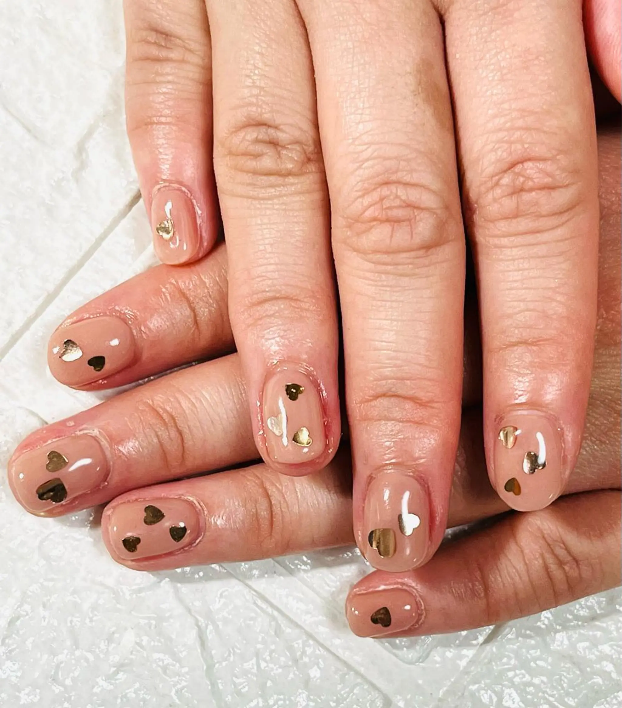 ネイル ブラウン ハート ハンドネイル 安藤 Charlotteのネイルデザイン