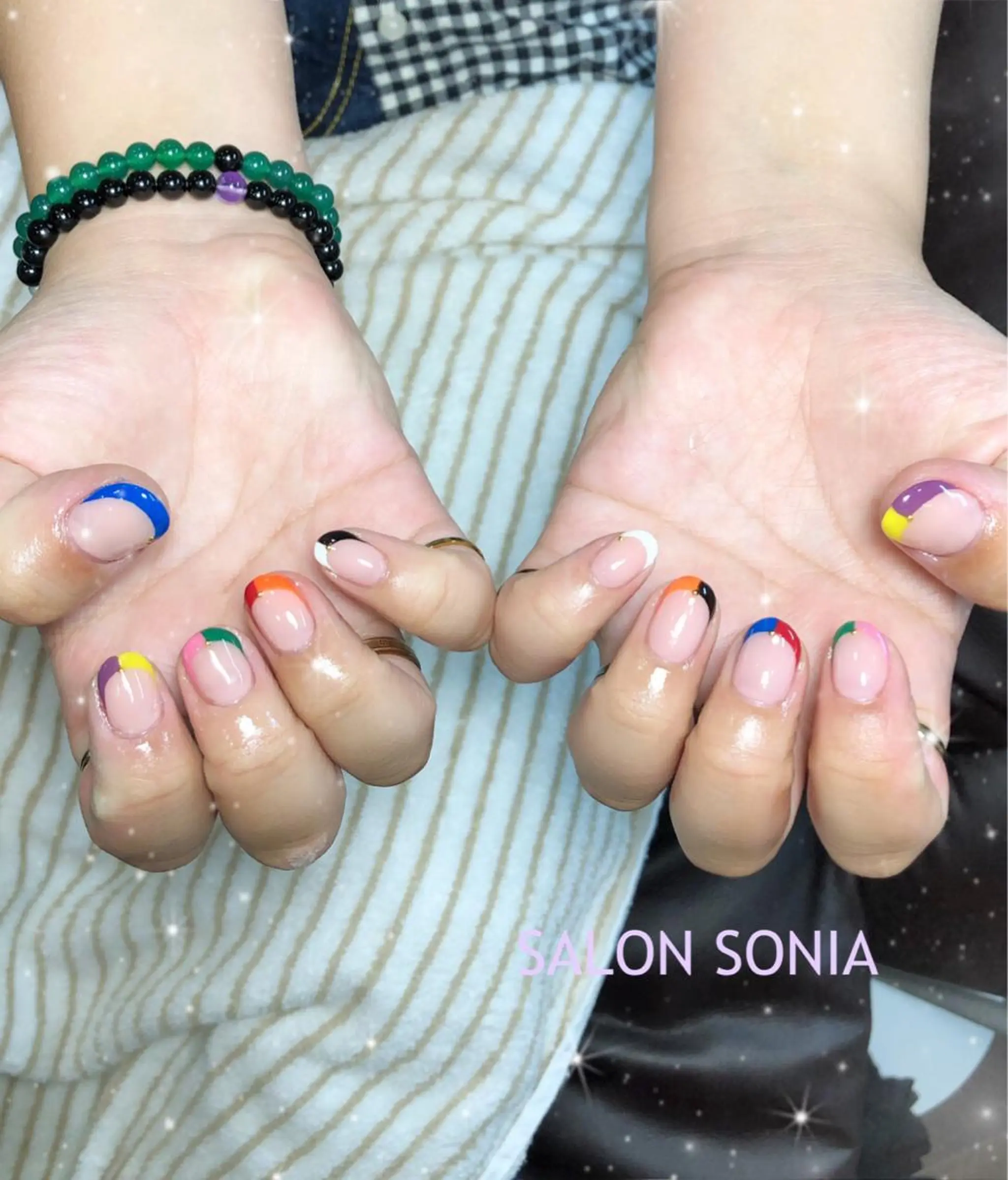 ネイル 小顔・毛穴・たるみ ネイル　似内真樹のエステ・リラクイメージ