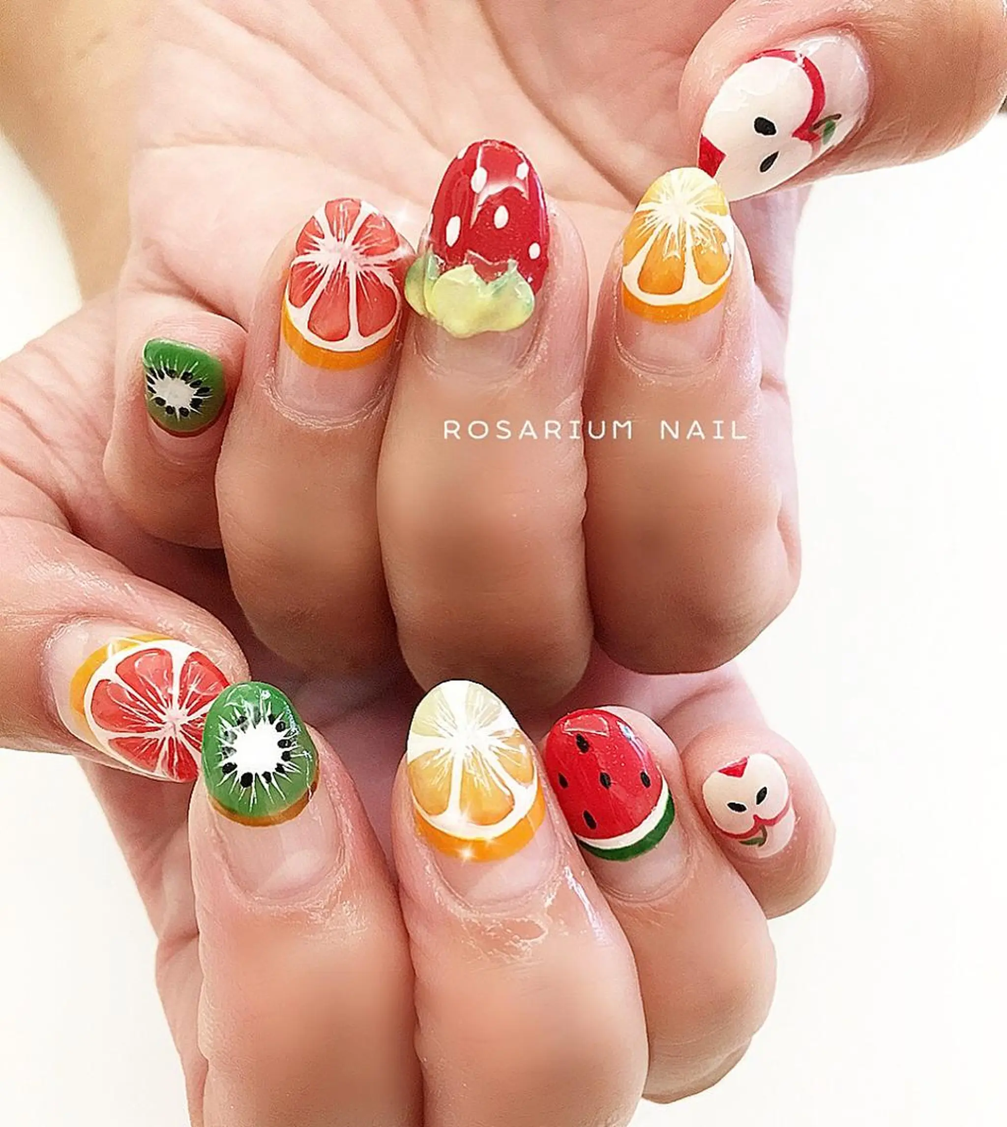 ネイル ROSA RIUMのネイルデザイン