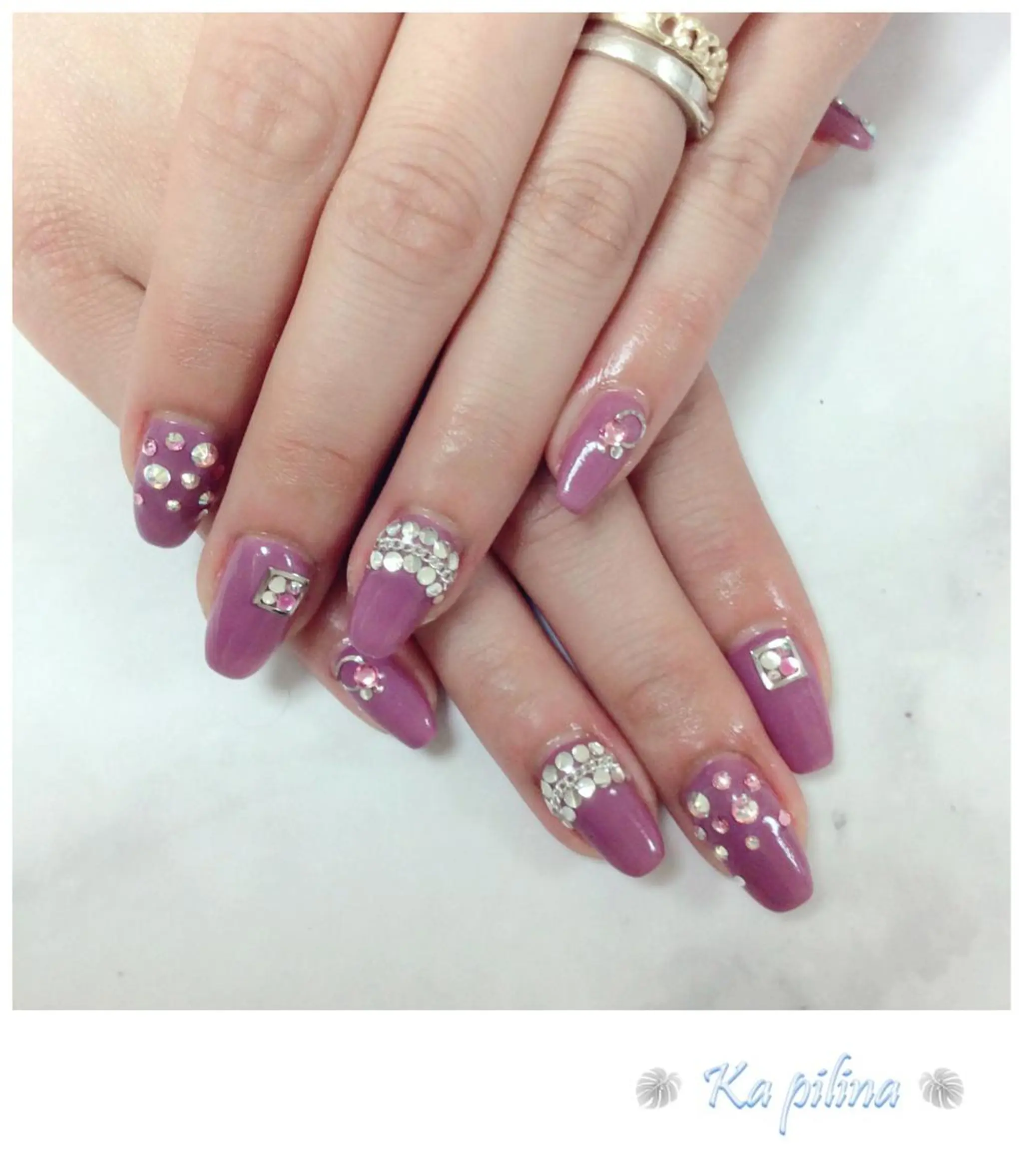 ネイル キラキラネイル Nail salon Ka pilinaのネイルデザイン