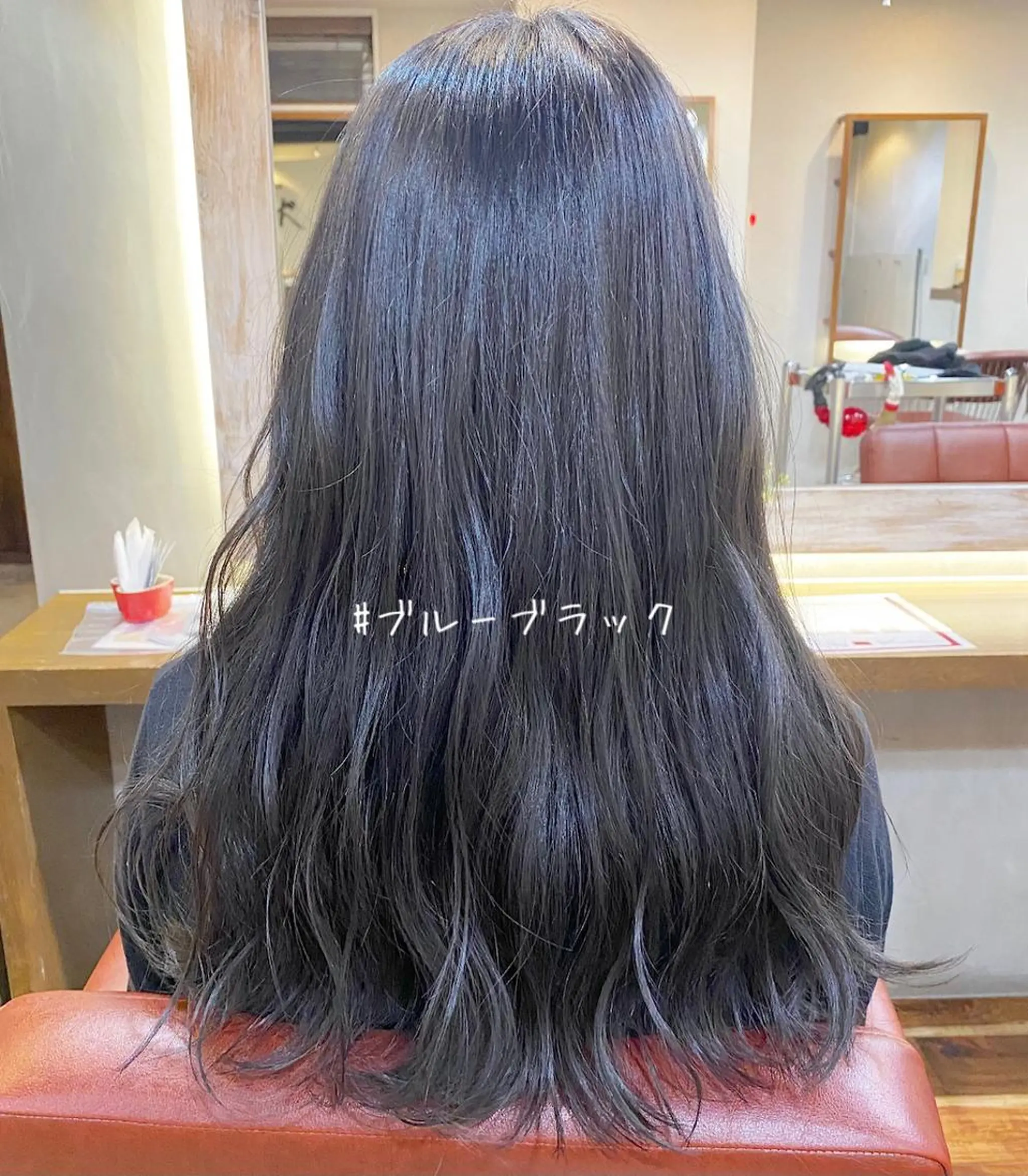 ロング カラー ヘアアレンジ 黒髪 ブルーカラー ブルーブラック 透明感カラー hana✿ /透明感カラーのヘアスタイル