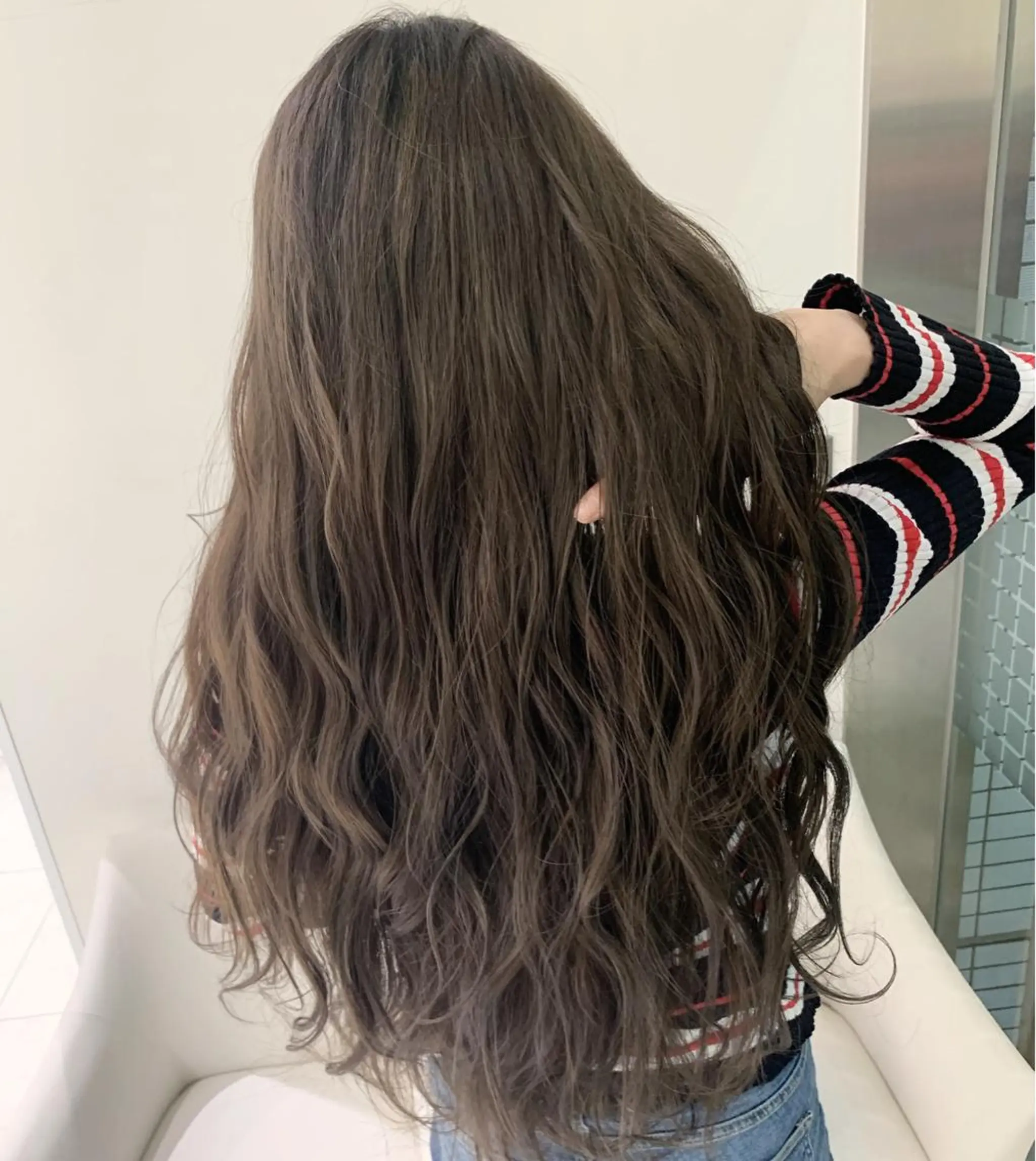 セミロング カラー グレージュ カット ヘアカラー トリートメント N° jillva ♦️川端裕司♦️のヘアスタイル