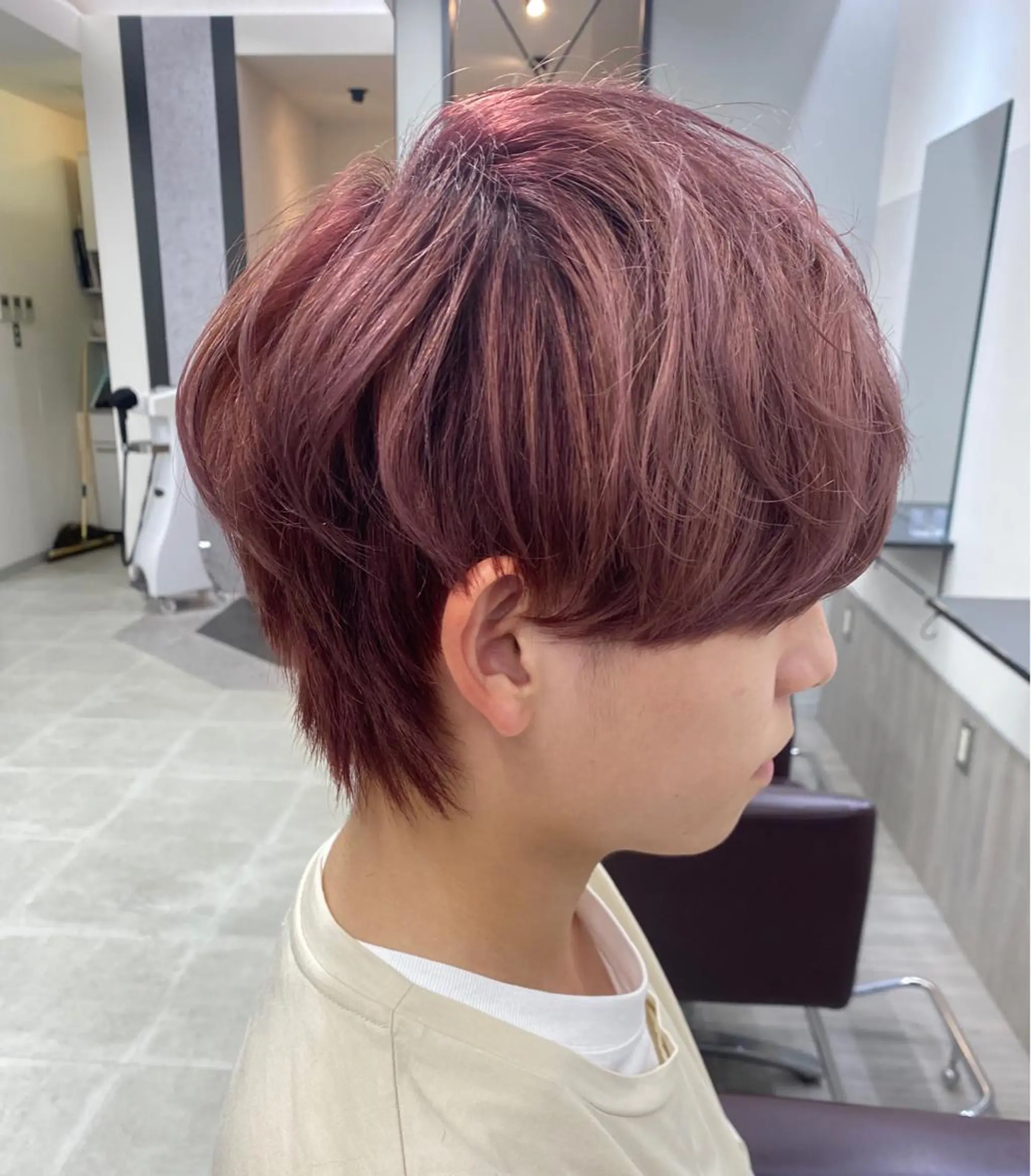 ショート カラー メンズ メンズブリーチ マッシュ メンズウルフカット ベージュカラー ブリーチ jill by gisel＿のヘアスタイル