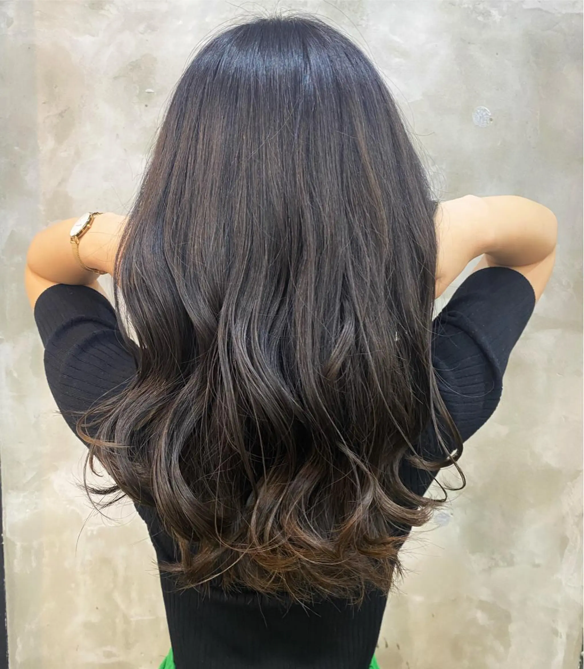 ロング カラー ヘアアレンジ ブルーカラー ディープパープル パープルカラー 志賀 あずみのヘアスタイル