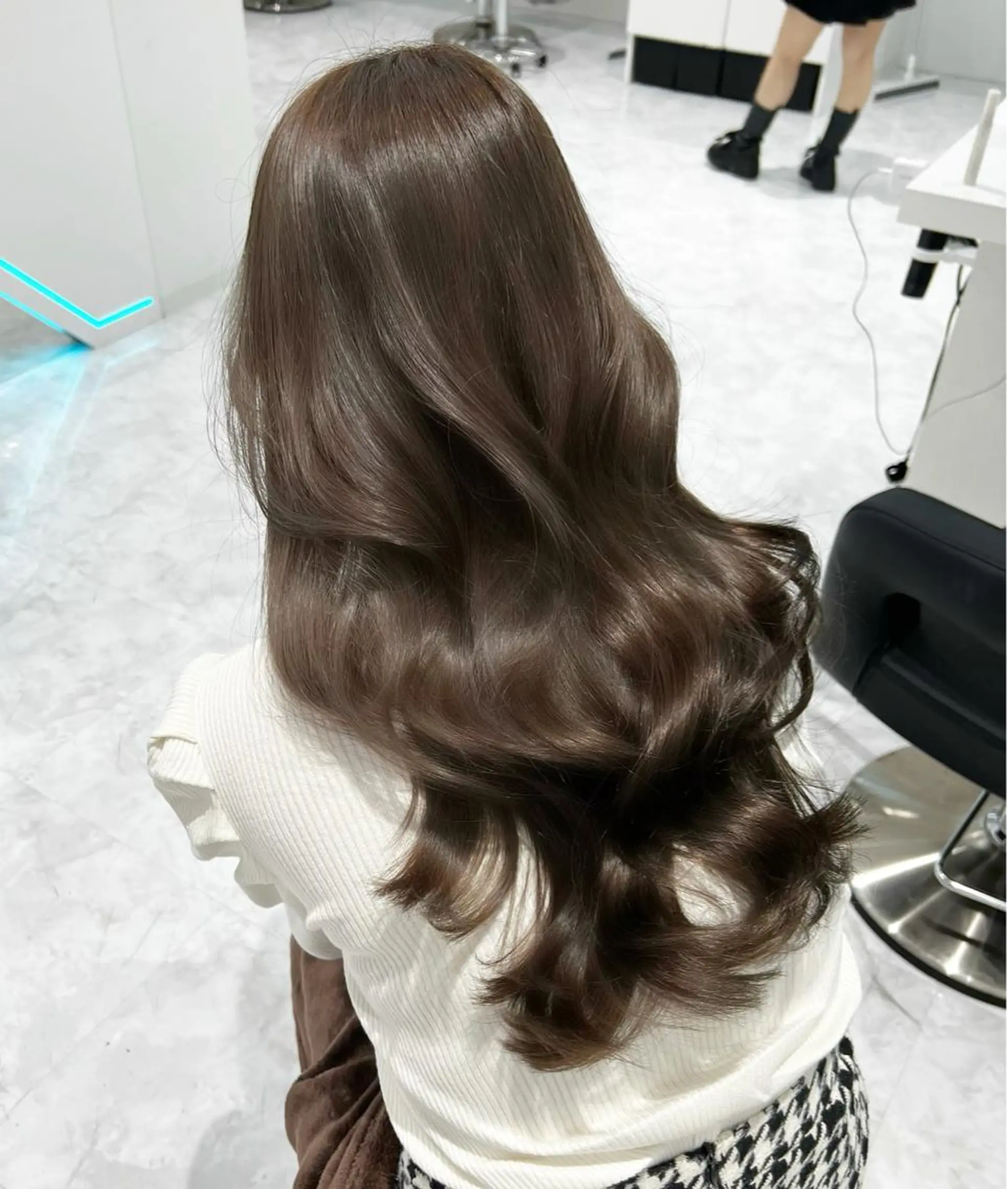 ミディアム カラー パーマ ヘアアレンジ ネイル マツエク・マツパ アイブロウ カット ヘアカラー ♡ 𝐑𝐈𝐎♡のヘアスタイル