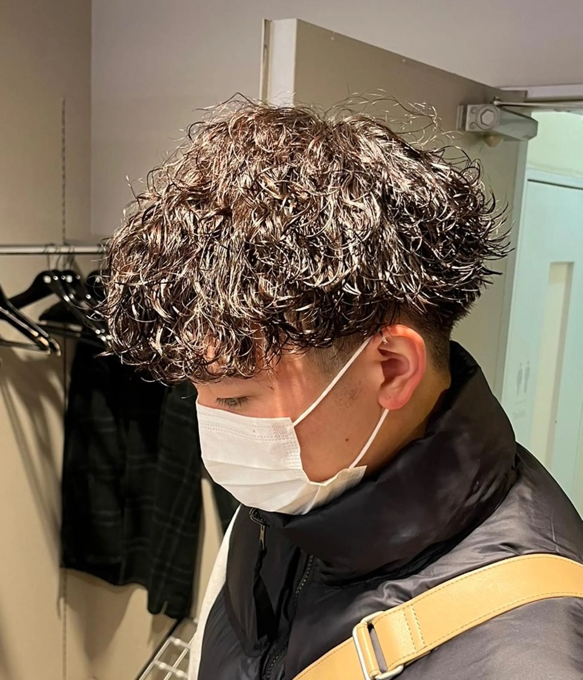 ミディアム パーマ メンズ 横浜駅メンズパーマ師 🌀岩﨑弘成🌀のヘアスタイル
