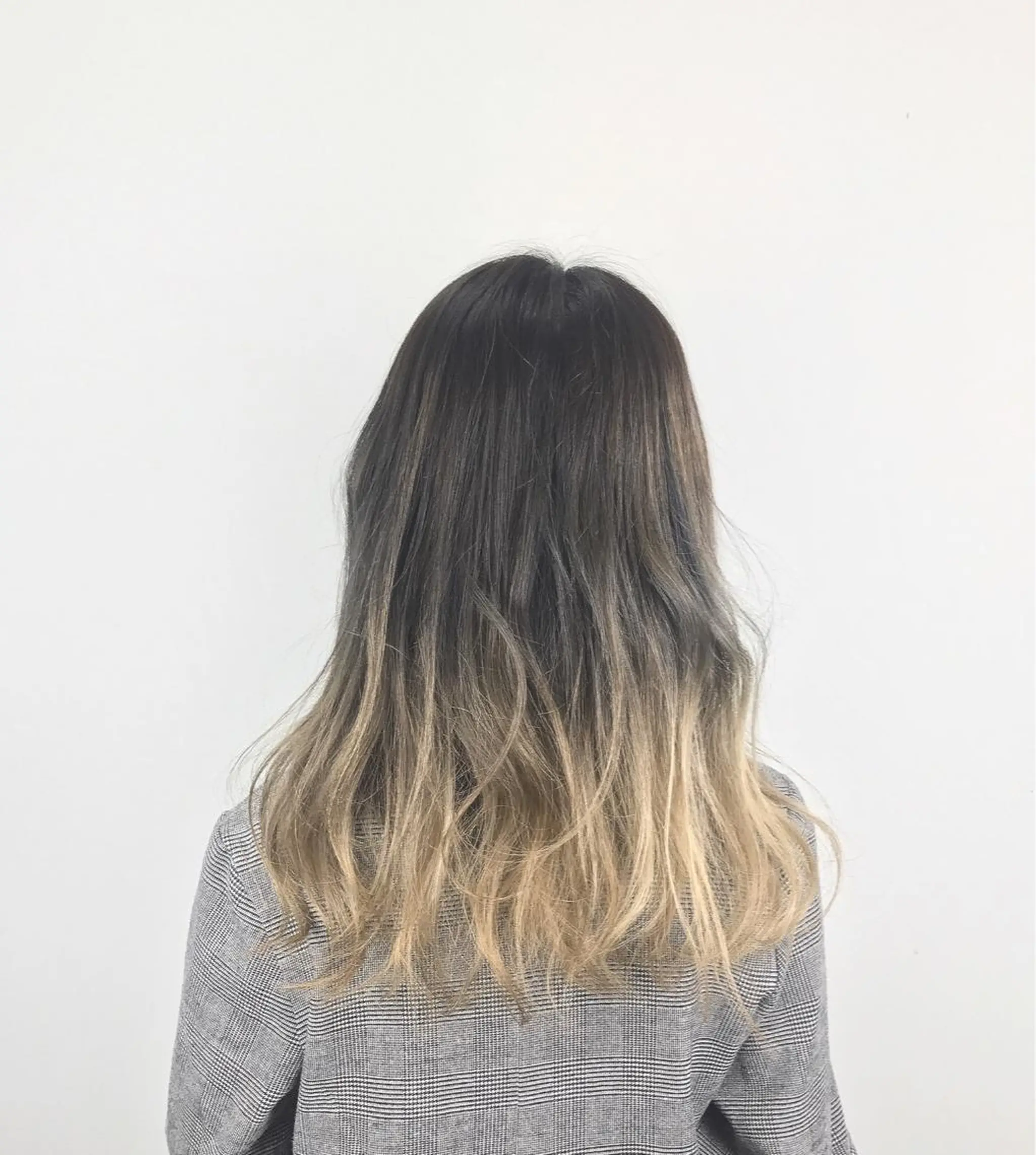 ロング カラー グラデーションカラー ハイトーンカラー 🤍🐰韓国ヘア/ レイヤー🤍菅原麻里のヘアスタイル