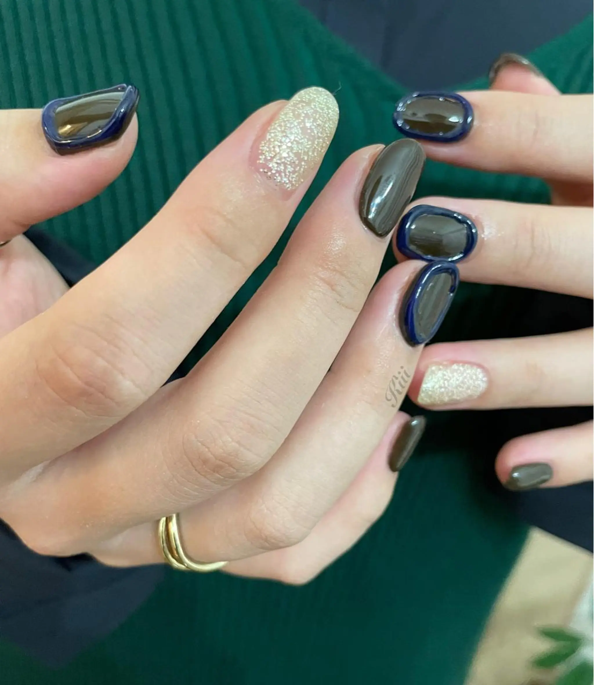 ネイル ぷっくりネイル ハンドネイル フットネイル kiii.__ ✴︎*のネイルデザイン