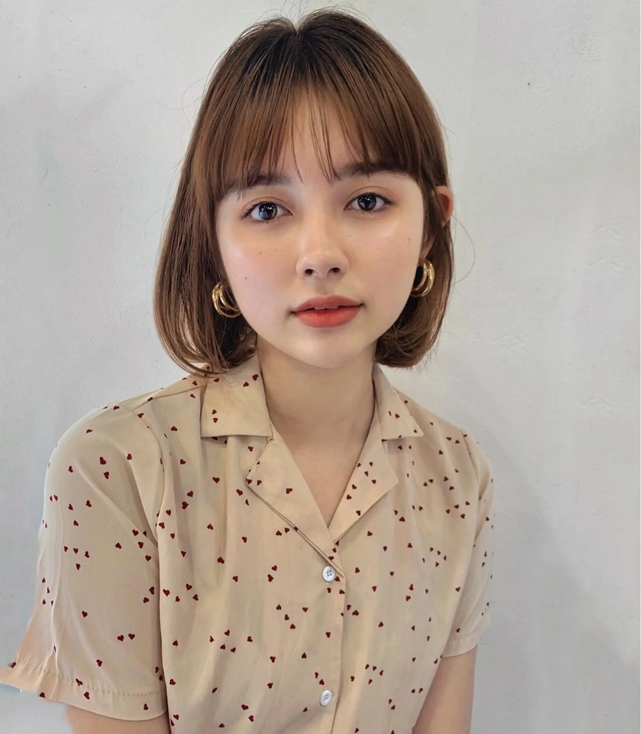 ミディアム ボブ 外ハネヘア 【韓国ヘア×透明感 カラー】笹谷 莉未のヘアスタイル