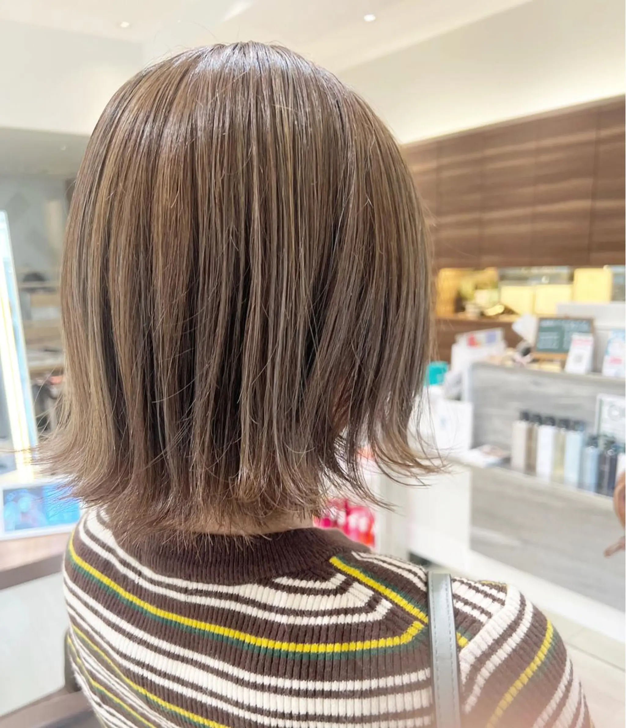 ミディアム ハイライト カット ☀️ハイトーンボブ ☀️石川 海斗のヘアスタイル