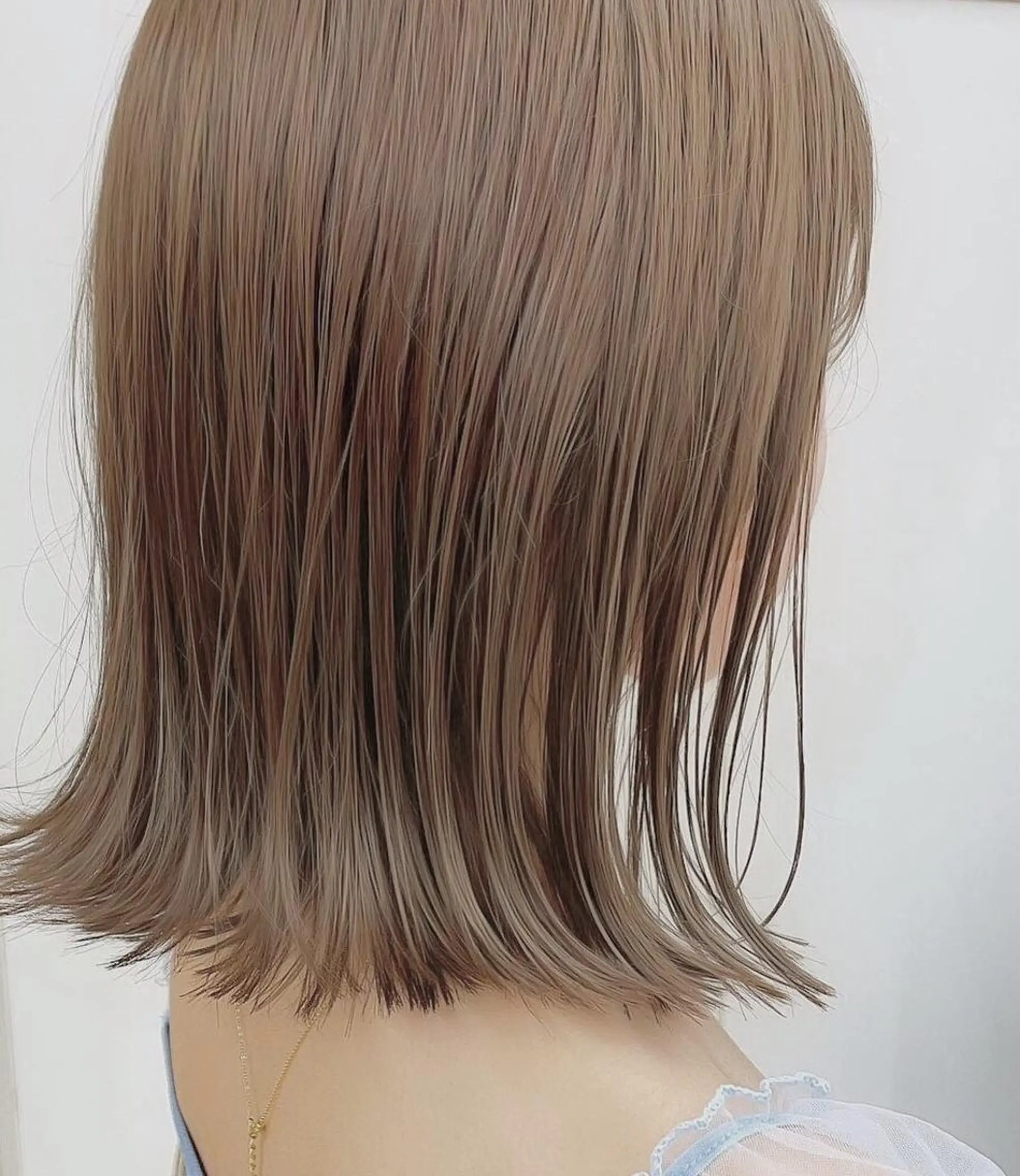 ミディアム 三輪 恭平のヘアスタイル