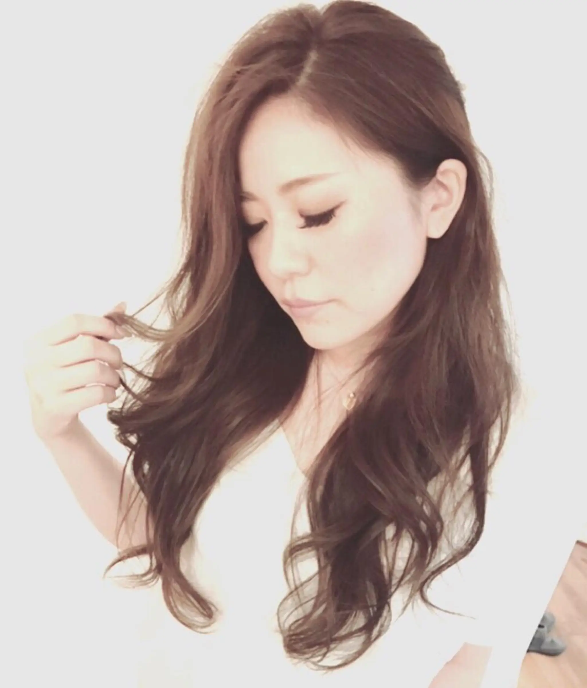 ロング アッシュ アッシュグレー diarスタイリスト 山田のヘアスタイル