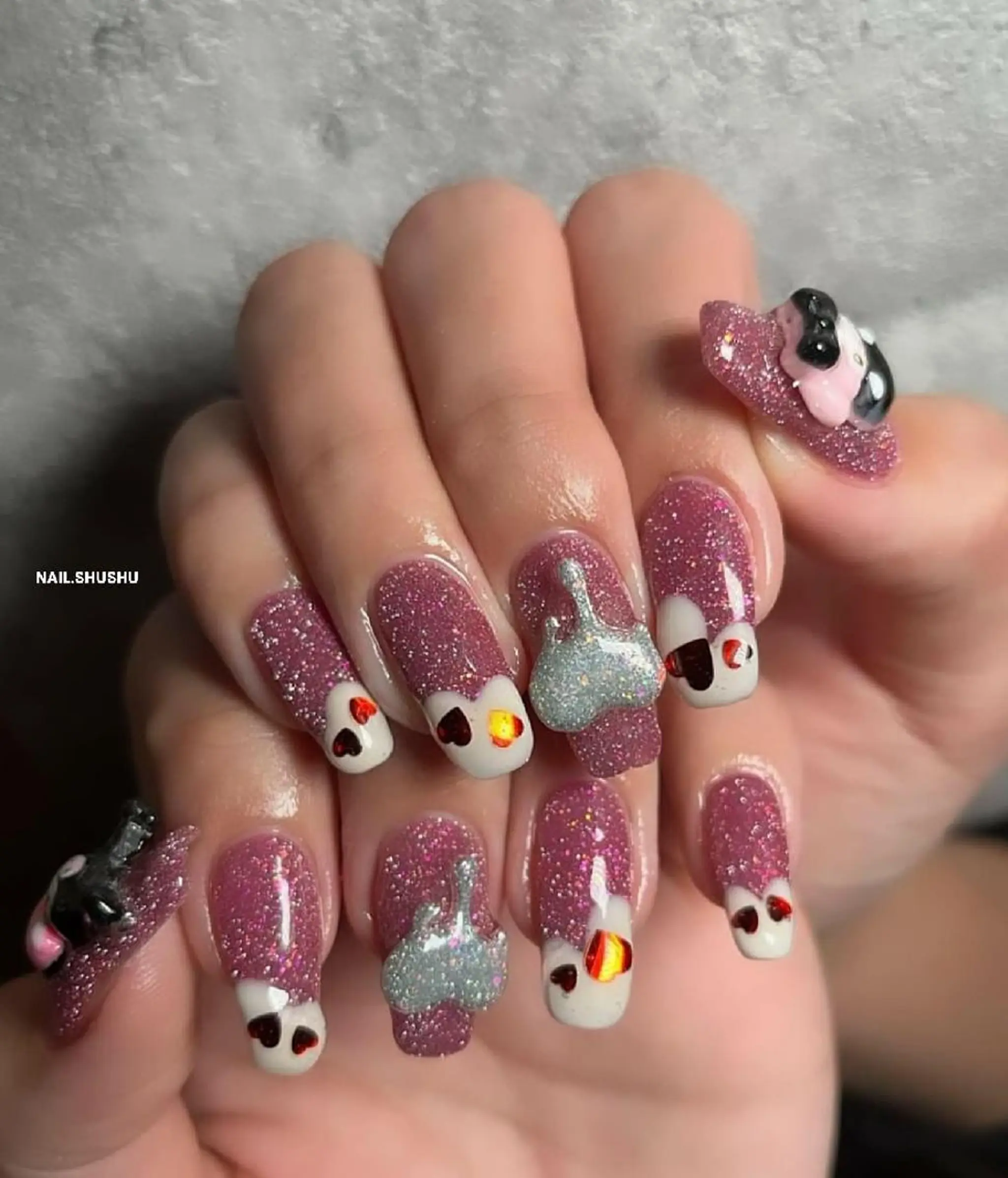 ネイル 持ち込み ニュアンスネイル シンプルネイル 冬ネイル 3dパーツ/流行り 👧shushu❤️のネイルデザイン
