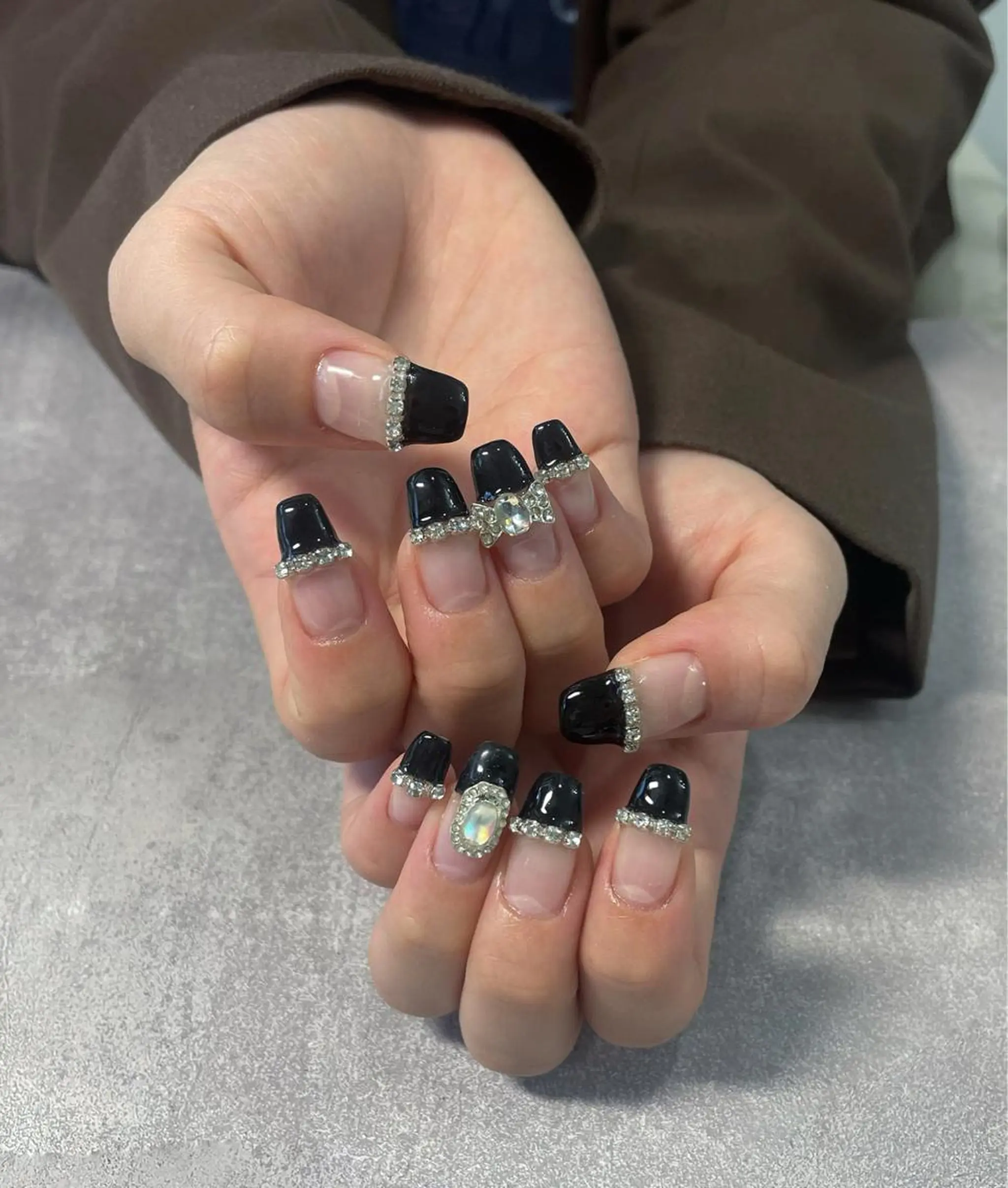 ネイル ハンドネイル ネイルズシャトン🪡 ネイリスト齊藤のネイルデザイン