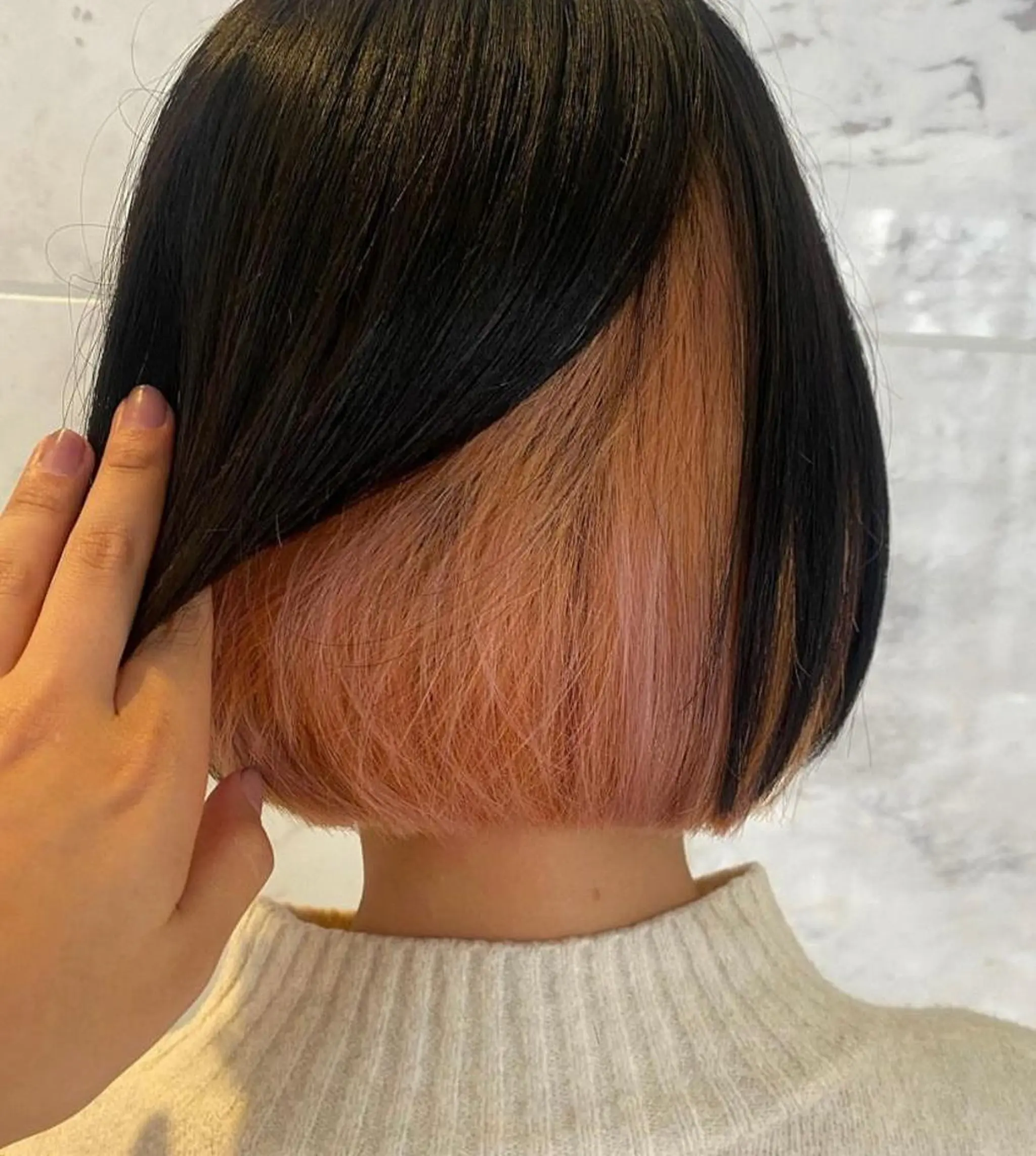 カラー インナーカラー ユ カのヘアスタイル