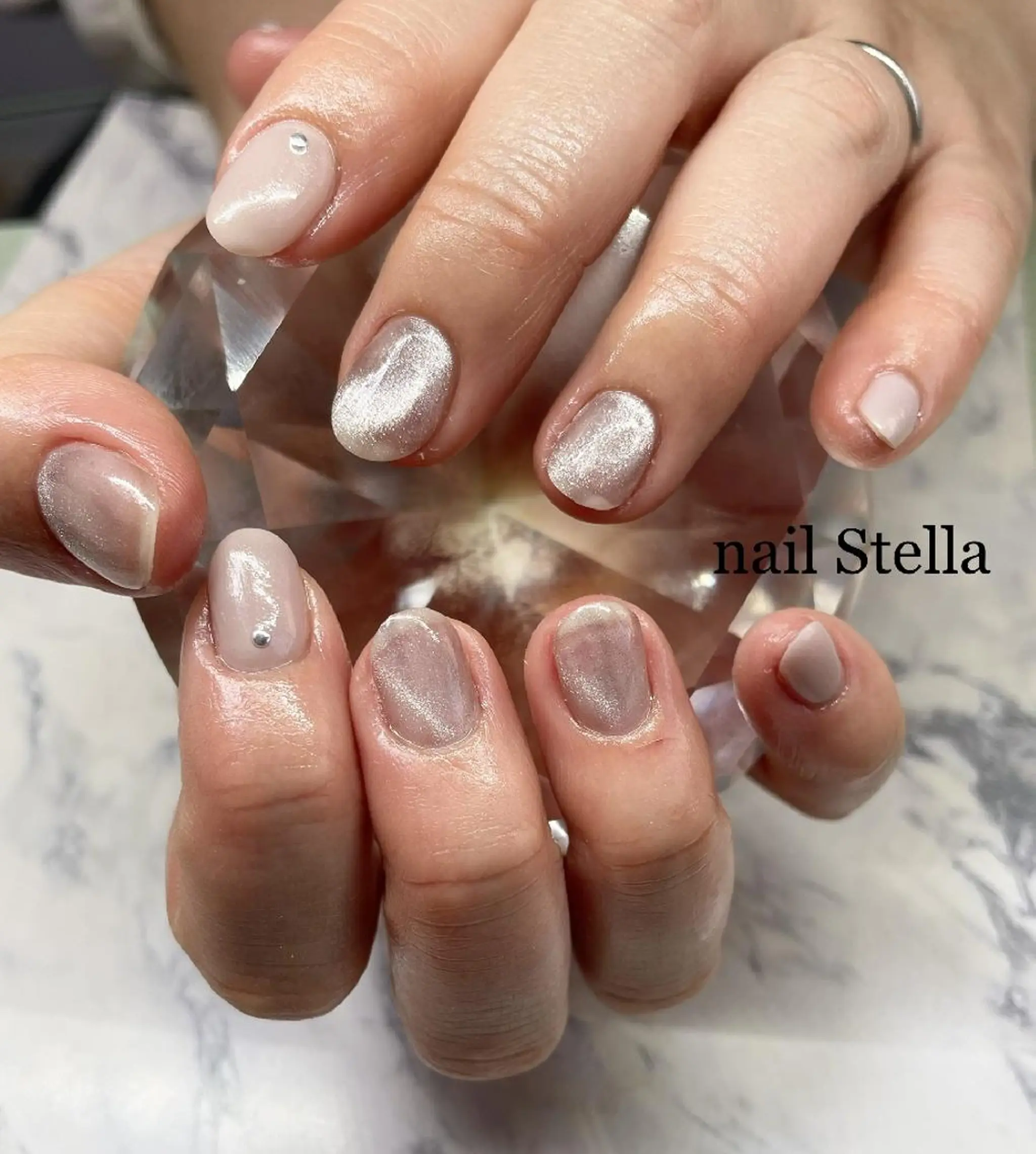 ショート カラー ネイル マグネットネイル nailStella KOKOIST取扱店のネイルデザイン