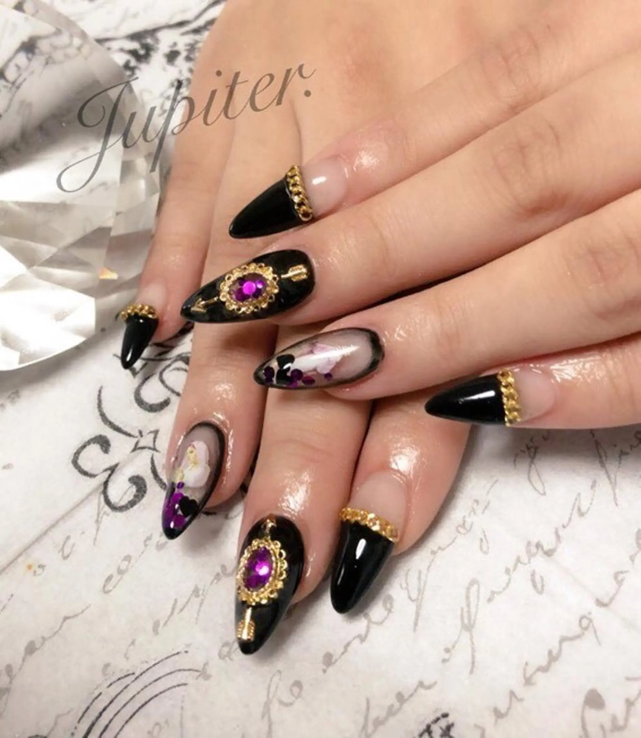 ネイル PrivateSalon Jupiter所属・Jupiter .のネイルデザイン