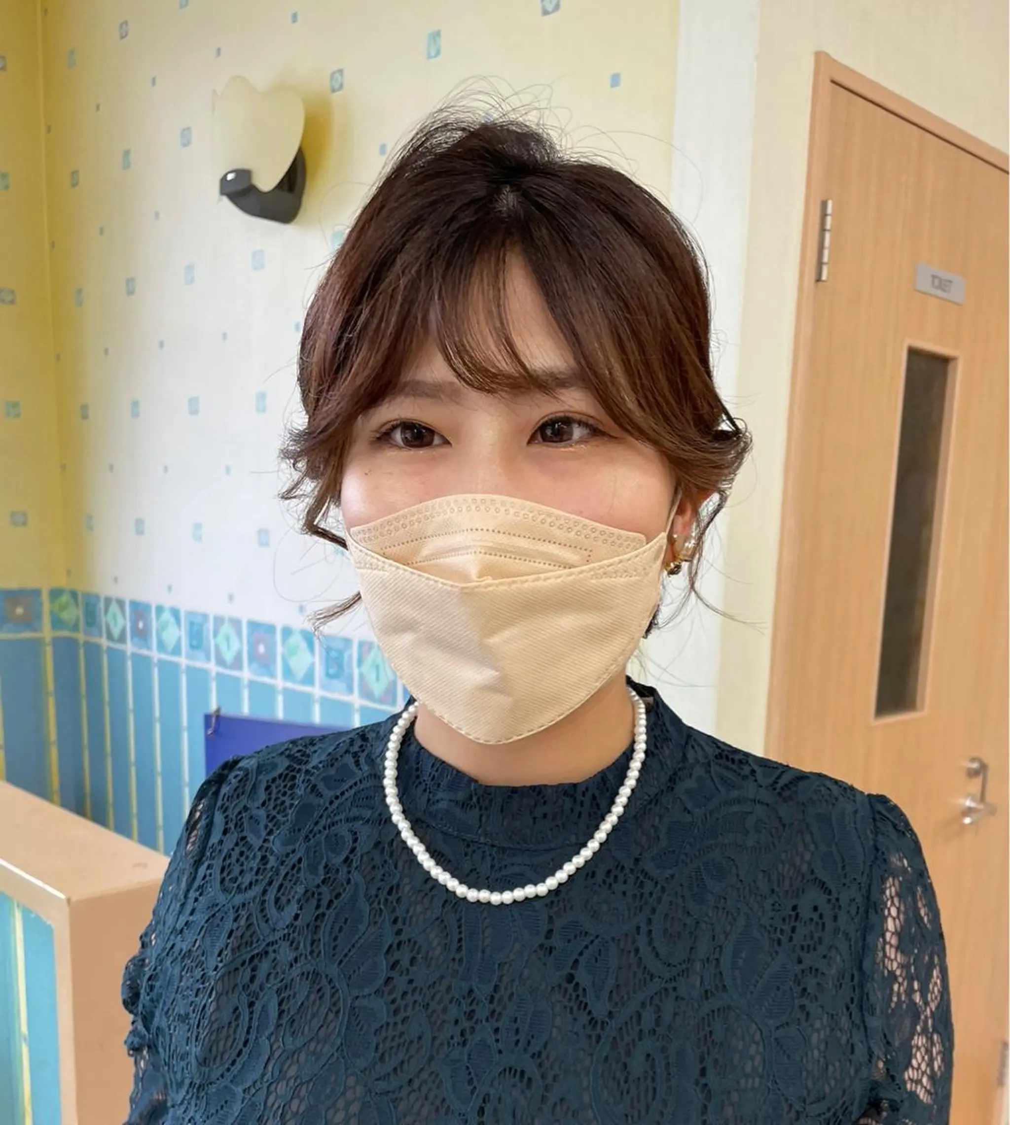 ミディアム ヘアアレンジ 顔周りカット yui .のヘアスタイル