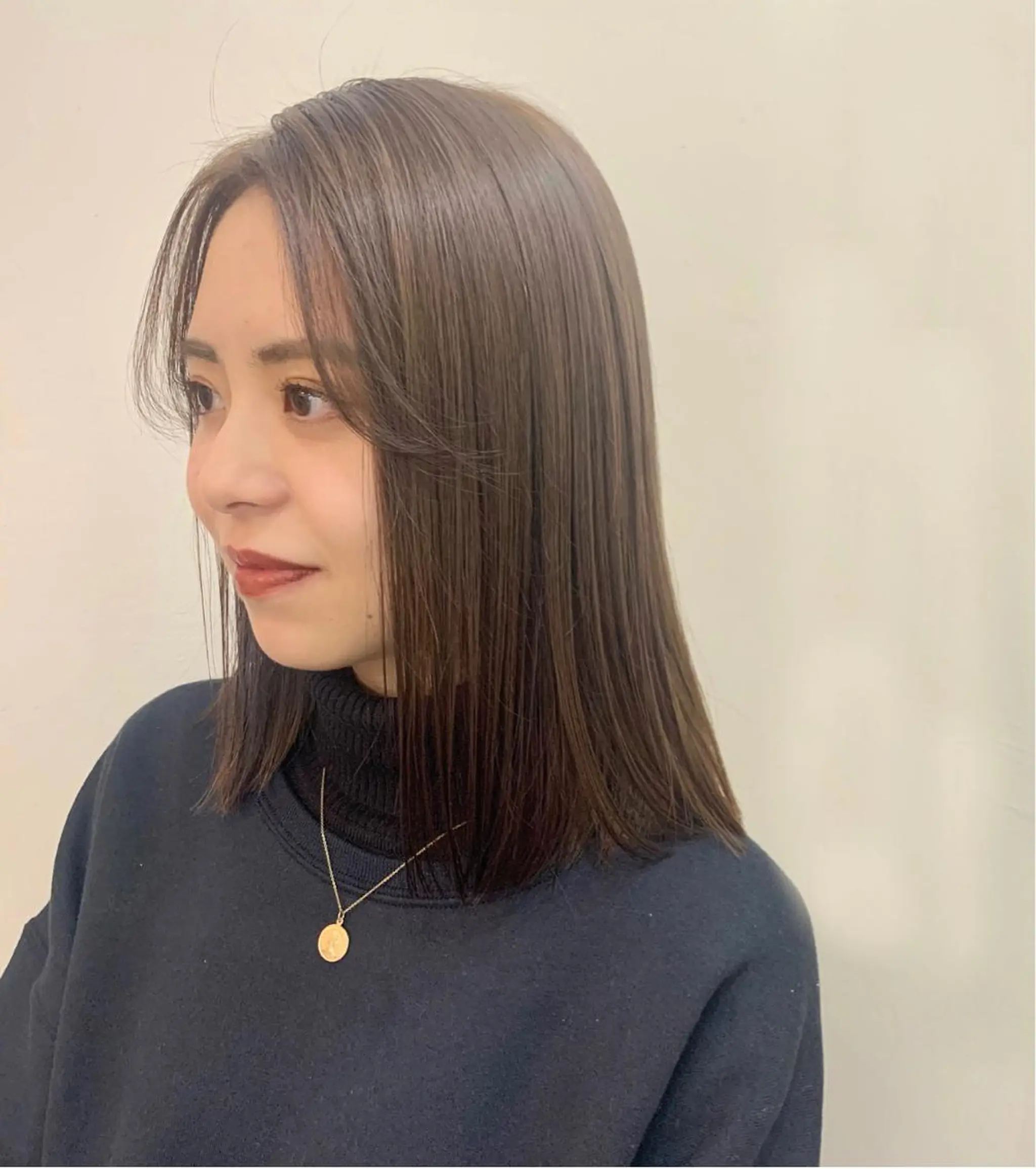 ミディアム カラー 透明感カラー グレージュ まろやか透明感カラー ♡MANAのヘアスタイル