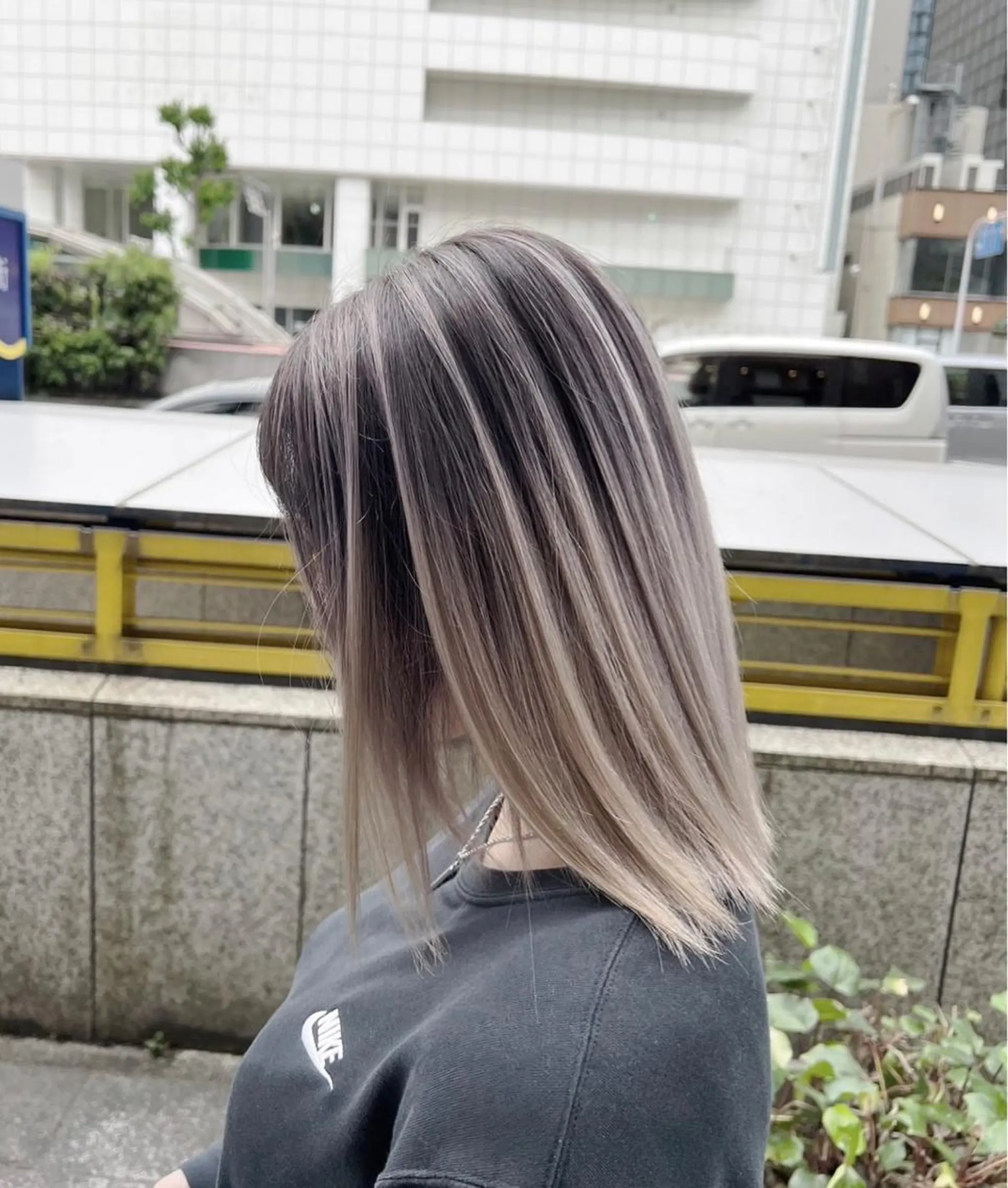 ショート カラー バレイヤージュ グレージュ レイヤーカット ヘアカラー トリートメント ROBIN所属・指名数No.1 /NAOYAのヘアスタイル