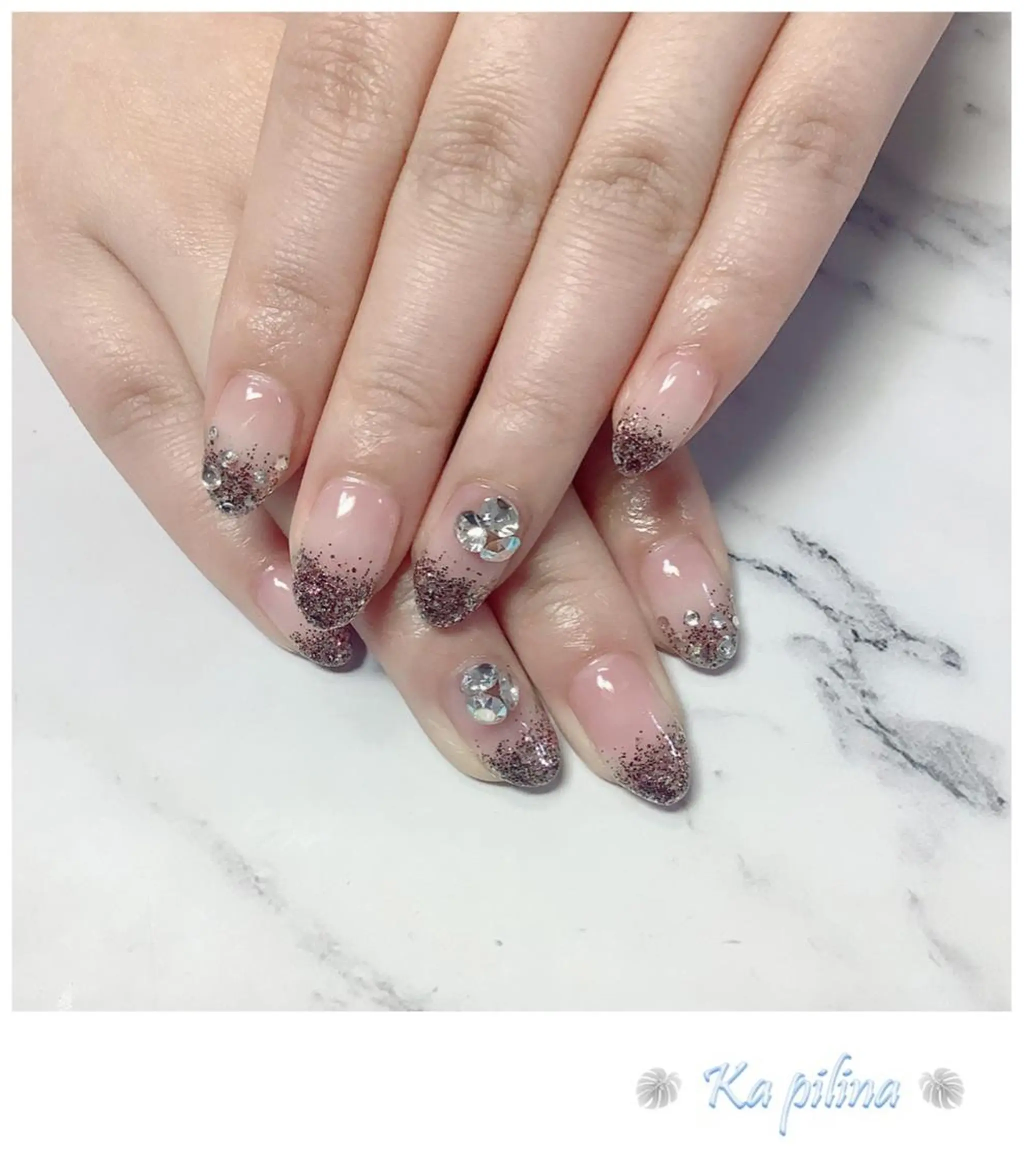 ネイル グラデーション ラメ(グリッター) ラメグラデーション シンプルネイル Nail salon Ka pilinaのネイルデザイン