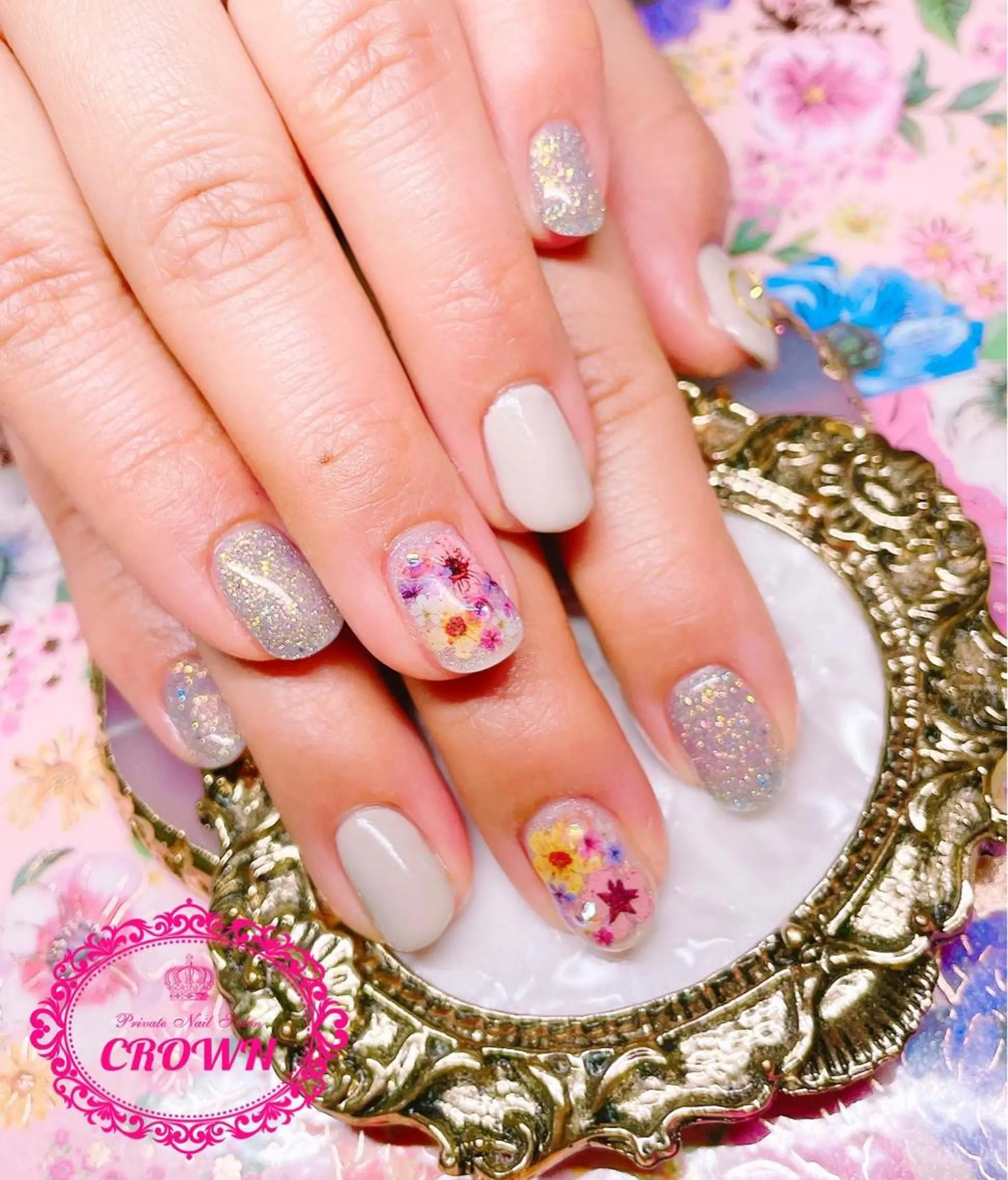 ネイル CROWN プライベートサロンのネイルデザイン