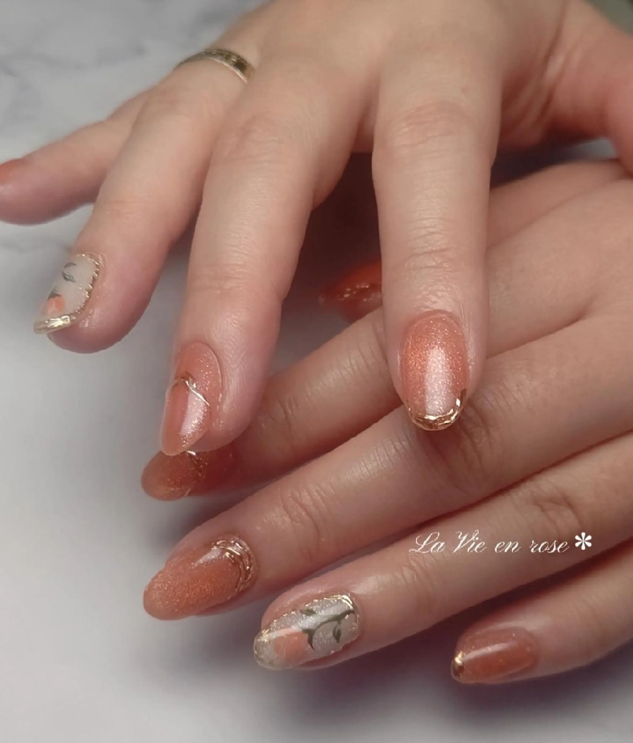 ネイル アートネイル ラヴィアン ローズのネイルデザイン