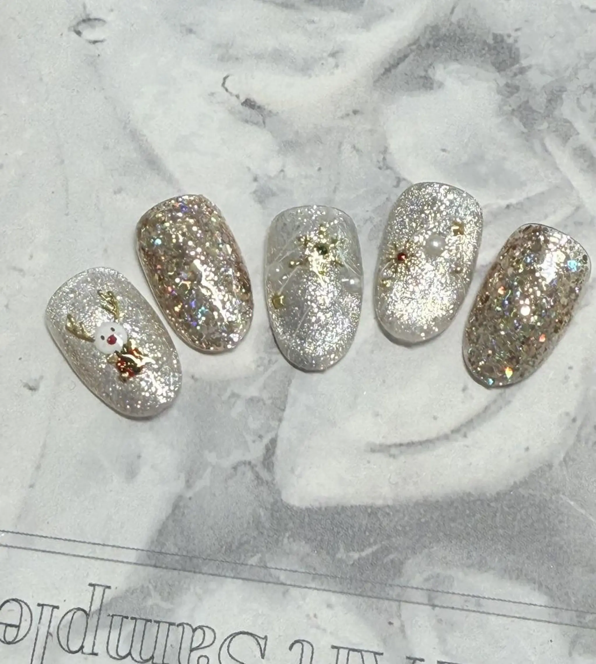 ネイル 冬ネイル クリスマス AB マツエクネイルサロンのネイルデザイン