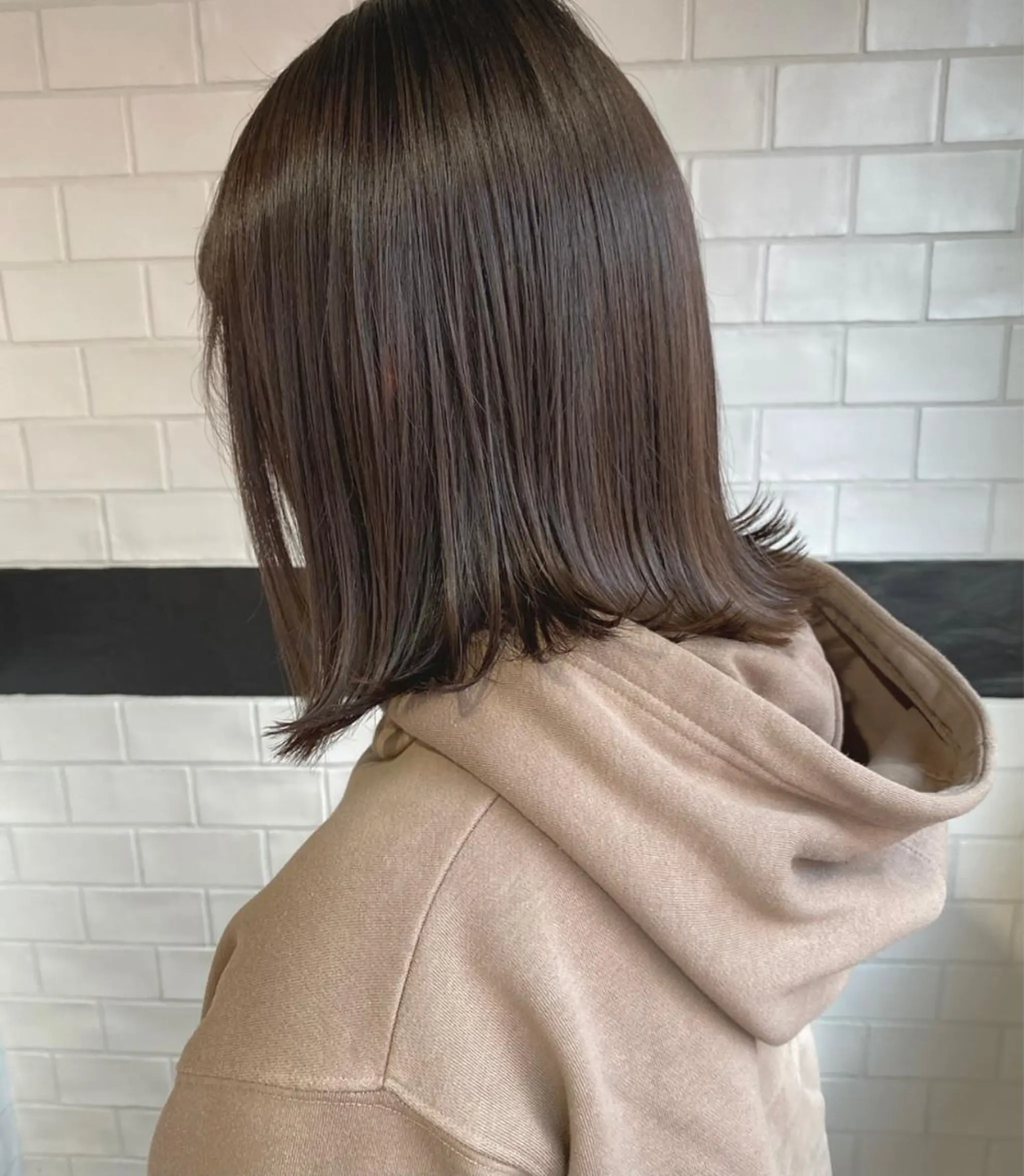 ミディアム io濱川 遥のヘアスタイル