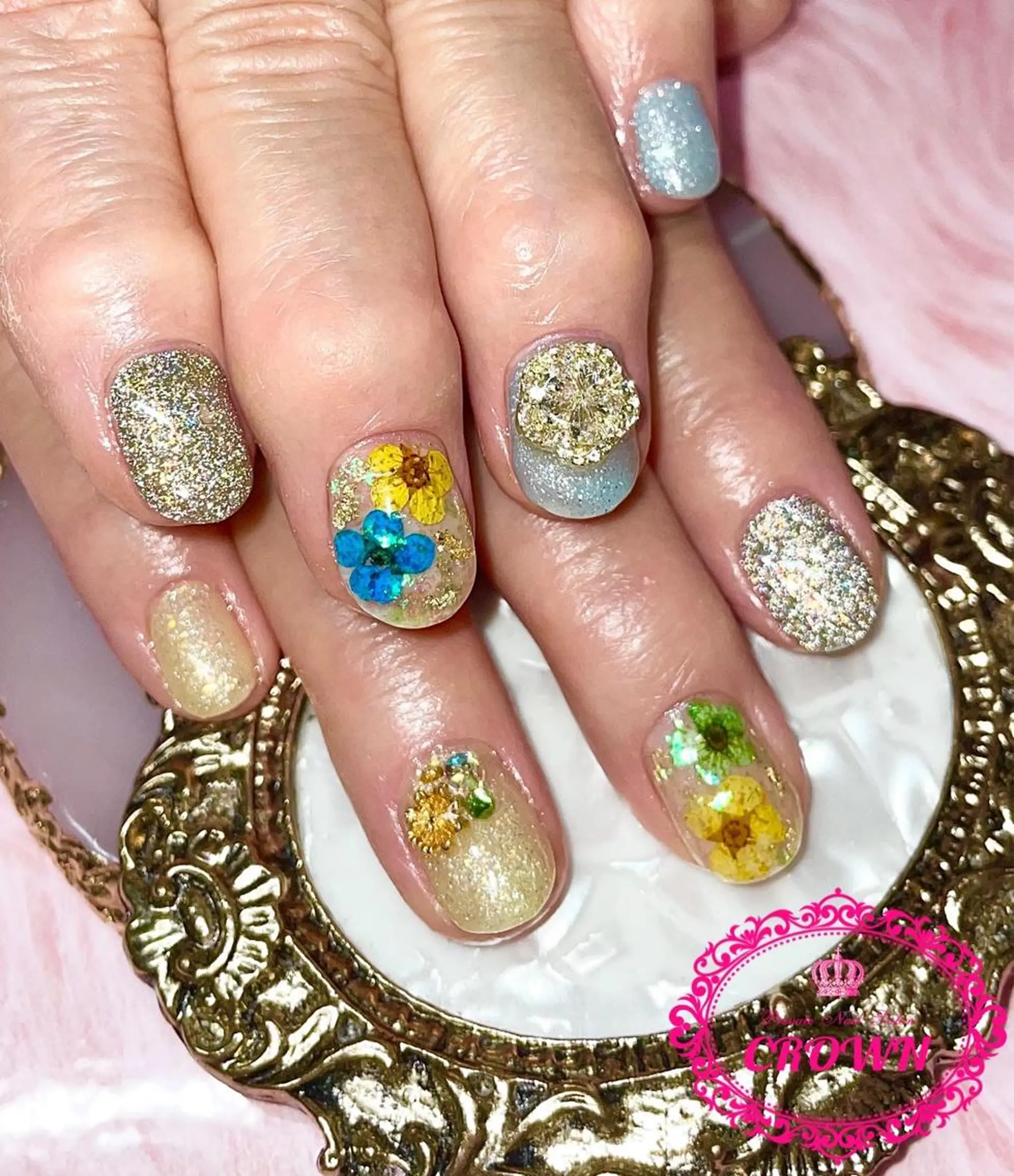 ネイル CROWN プライベートサロンのネイルデザイン