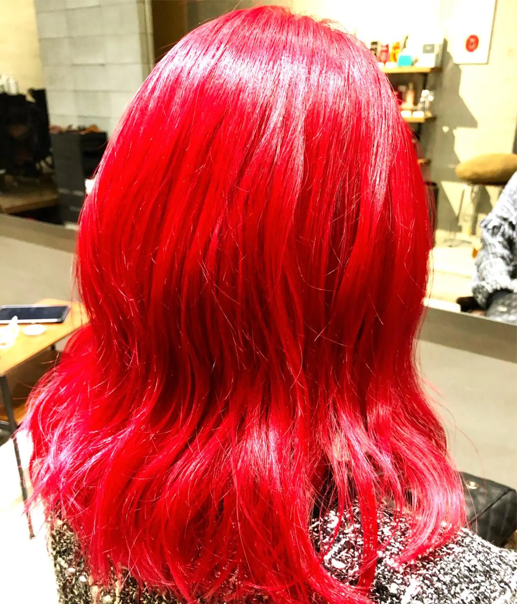 セミロング カラー ブリーチ カット ヘアカラー くまがい みゆ【edge.】のヘアスタイル