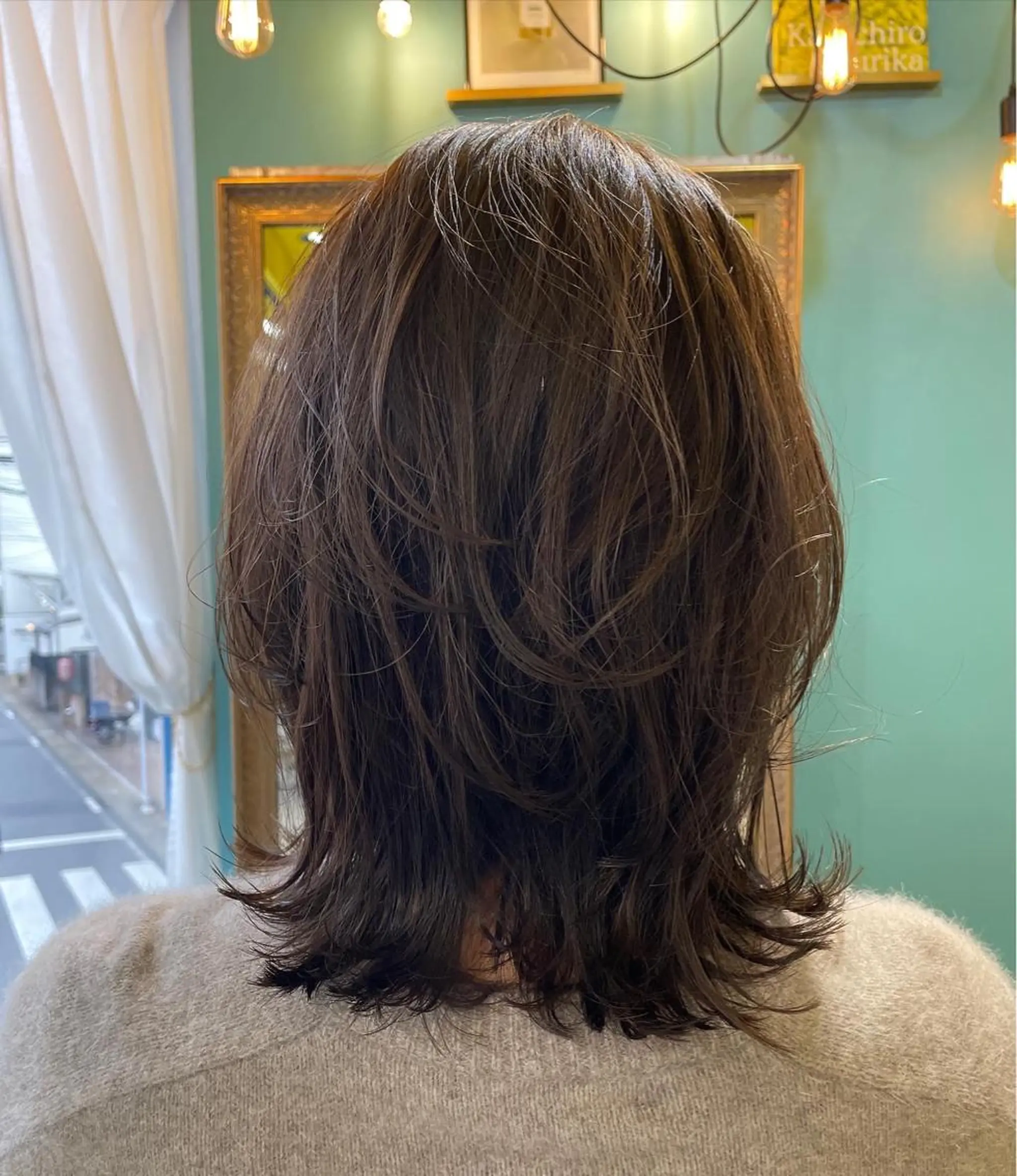 ミディアム カラー アッシュ レイヤーカット カット ヘアカラー トリートメント 末石 智のヘアスタイル