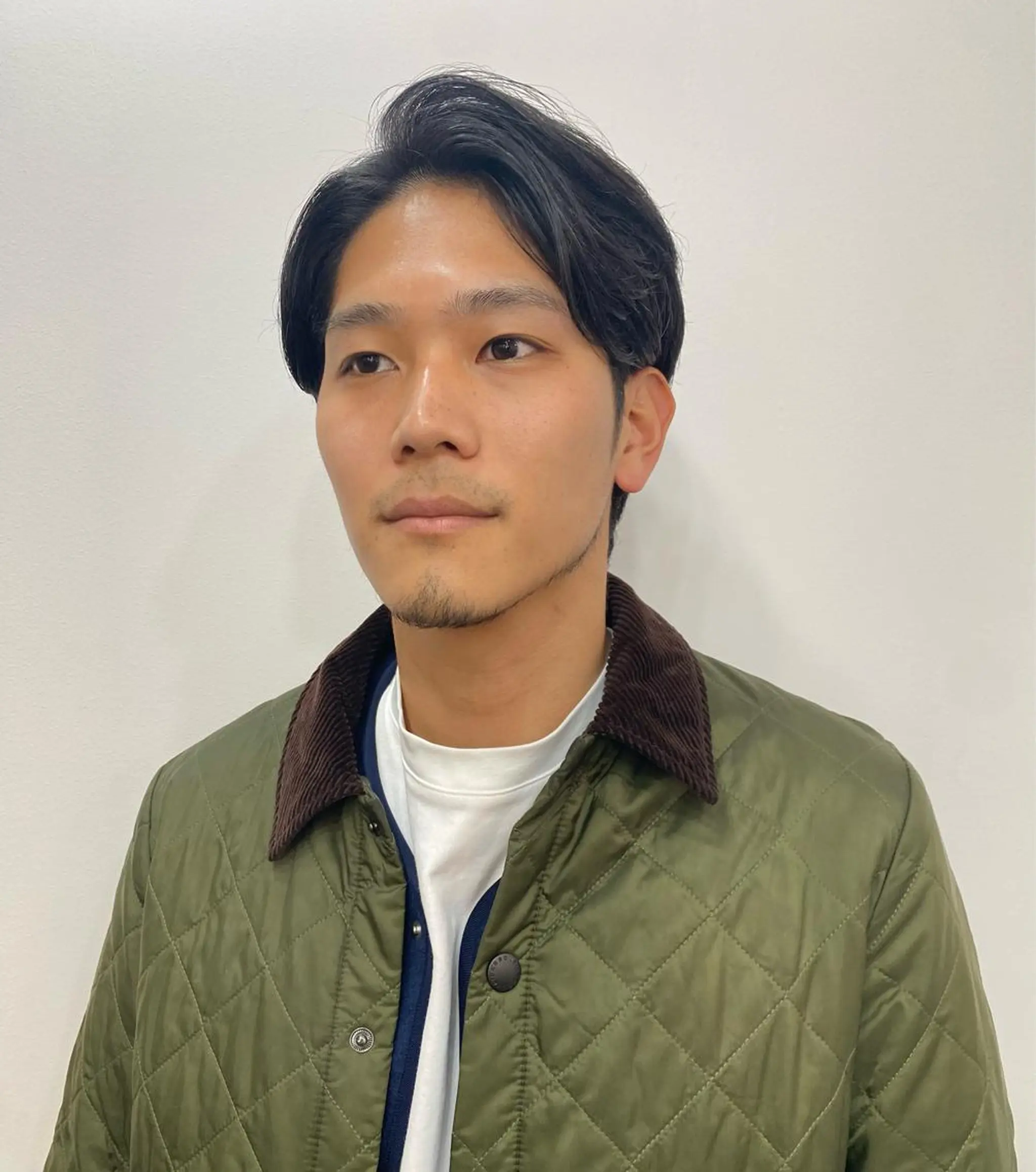 ミディアム メンズ オールバック カット トリートメント ブリーチカラー急募✨ KENICHIのヘアスタイル