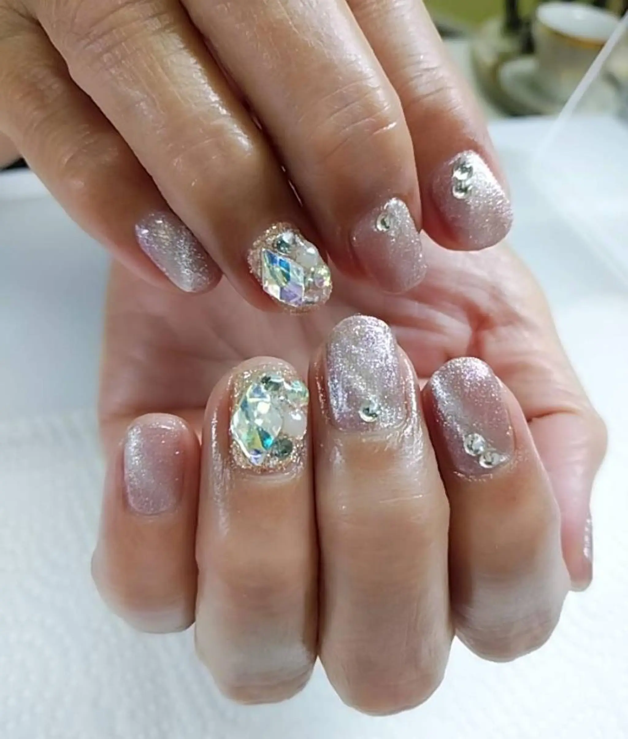 ネイル マグネットネイル ストーンネイル ハンドネイル ハンドケア プライベートサロン Rosy Lilyのネイルデザイン