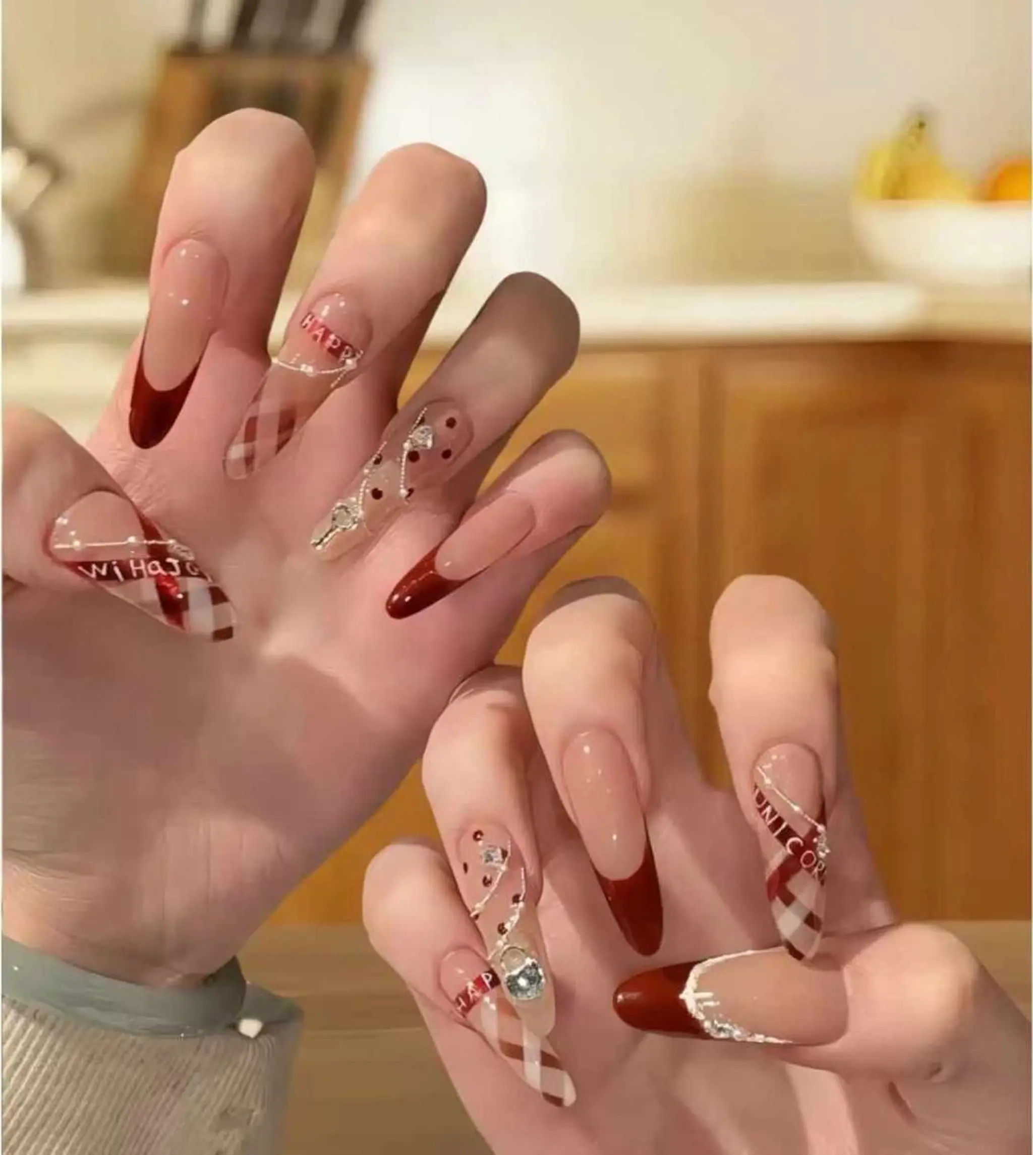 ネイル VIVIAN リサのネイルデザイン