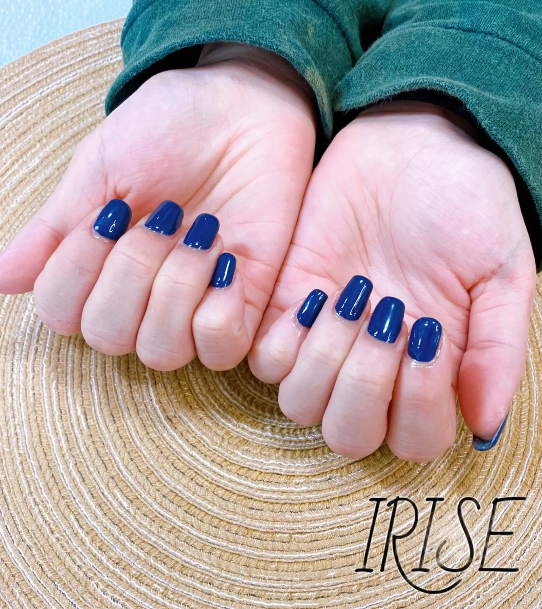 ネイル ネイビー ワンカラーネイル salon de   irise所属・salon de iriseのマツエク・マツパデザイン