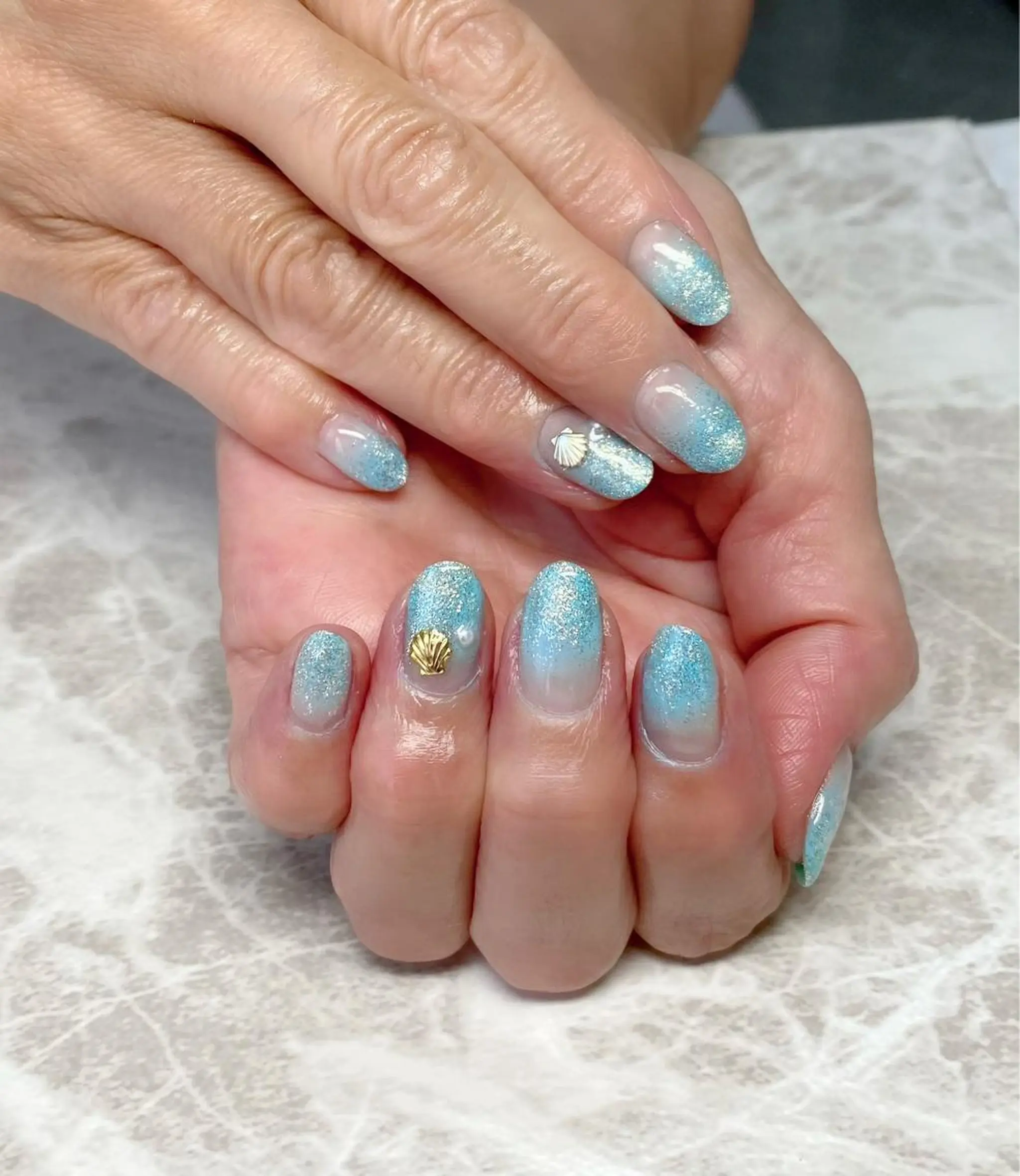 ネイル ラメ(グリッター) ハンドネイル ゆぴねいる所属・ゆぴねいる yupinailのネイルデザイン