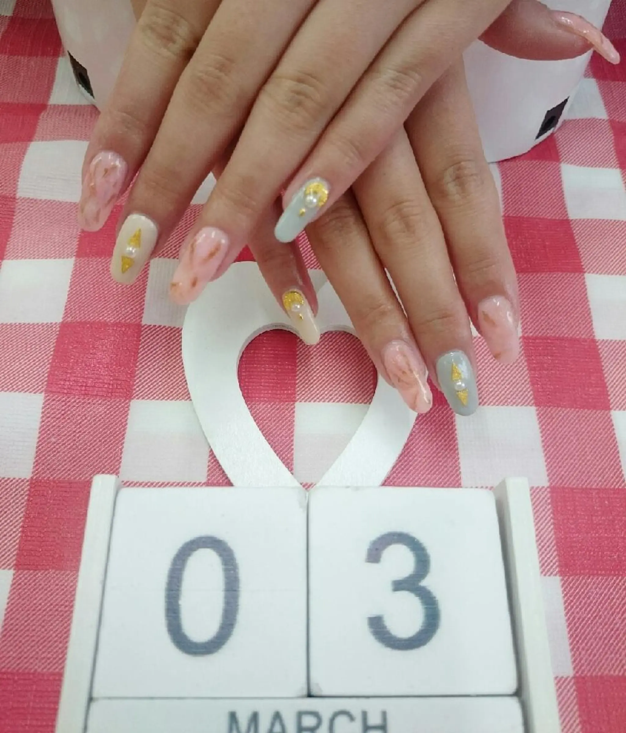 ネイル ニュアンスネイル JEWEL nailのネイルデザイン