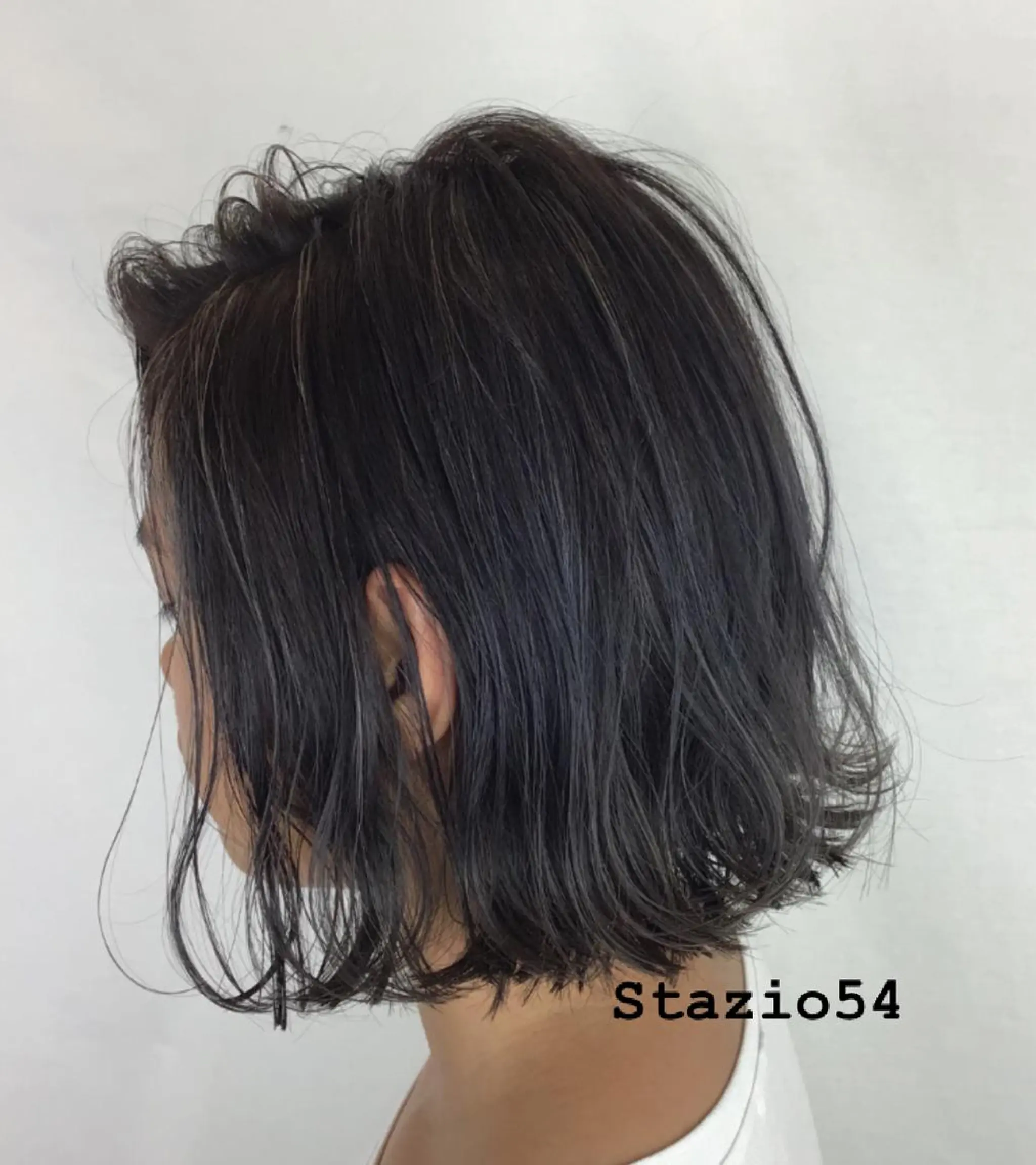 ミディアム ヘアカラー トリートメント Stazio 54の眉毛・アイブロウイメージ