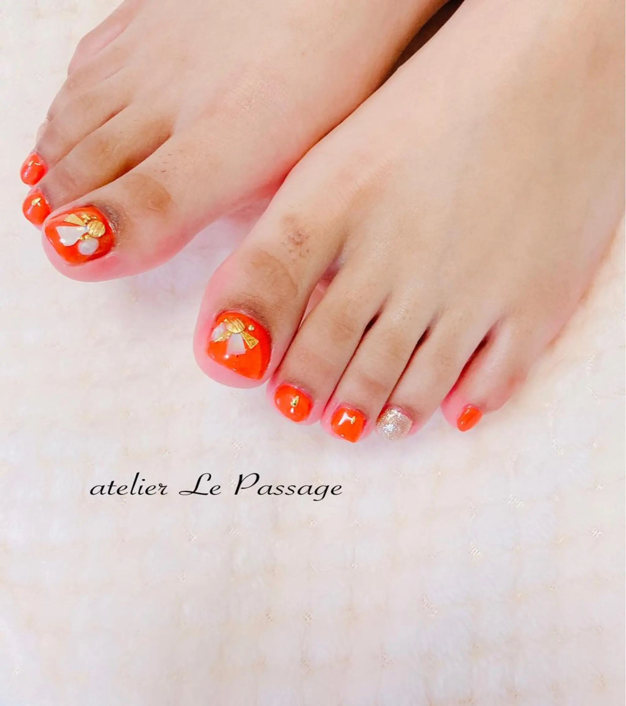 ネイル ブルー フットネイル ジェルネイル ニュアンスネイル オフィスネイル Atelier Le Passage所属・h nakatsukaのネイルデザイン