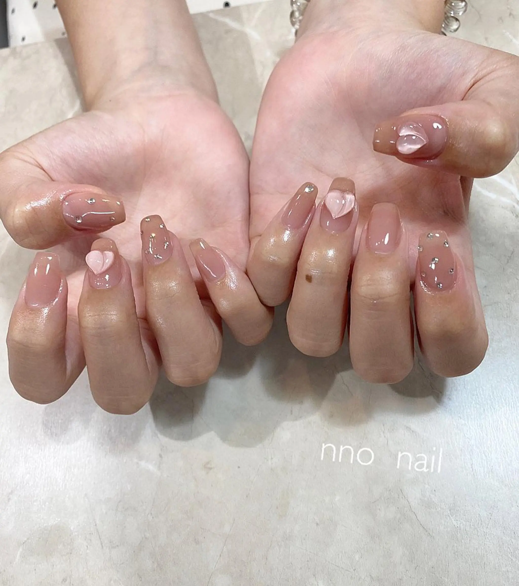 ネイル ハンドネイル フットネイル nno  nail   エヌノネイル所属・nno nailのネイルデザイン