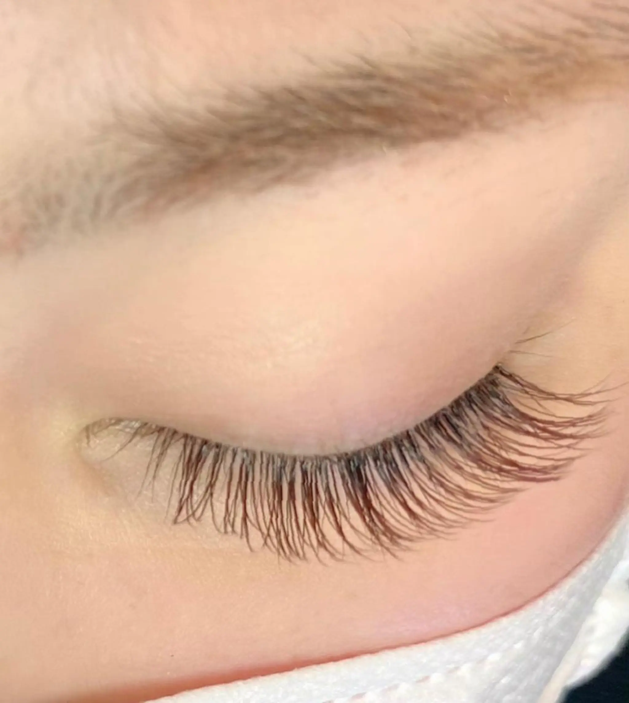 マツエク・マツパ カラーマツエク フラットラッシュ epicemore麻生店所属・🍀エピスモア 嶋倉🍀のエステ・リラクイメージ