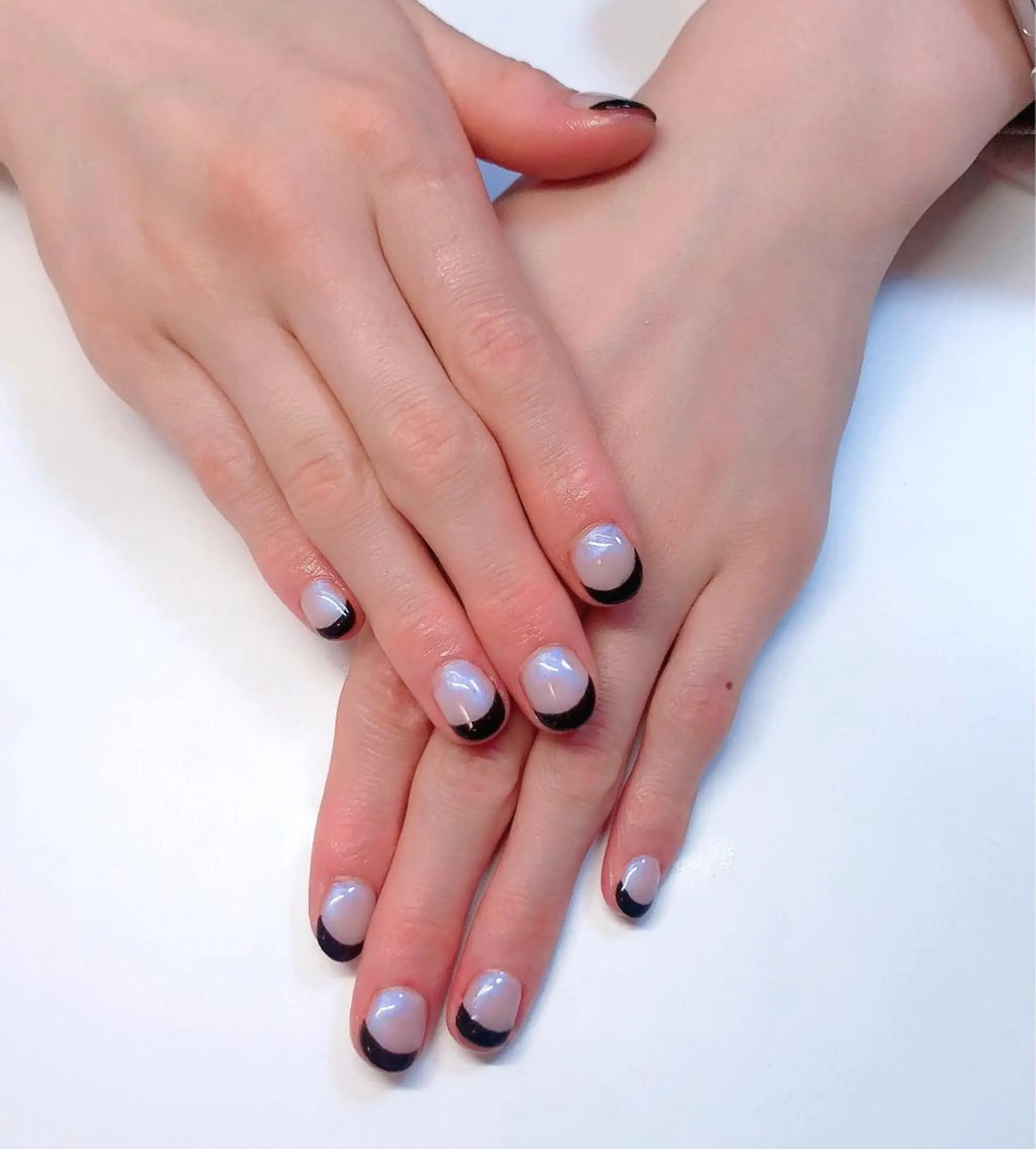 ネイル フレンチネイル ワンカラーネイル ハンドネイル cocoネイル&まつげサロン所属・片平 恭子のマツエク・マツパデザイン