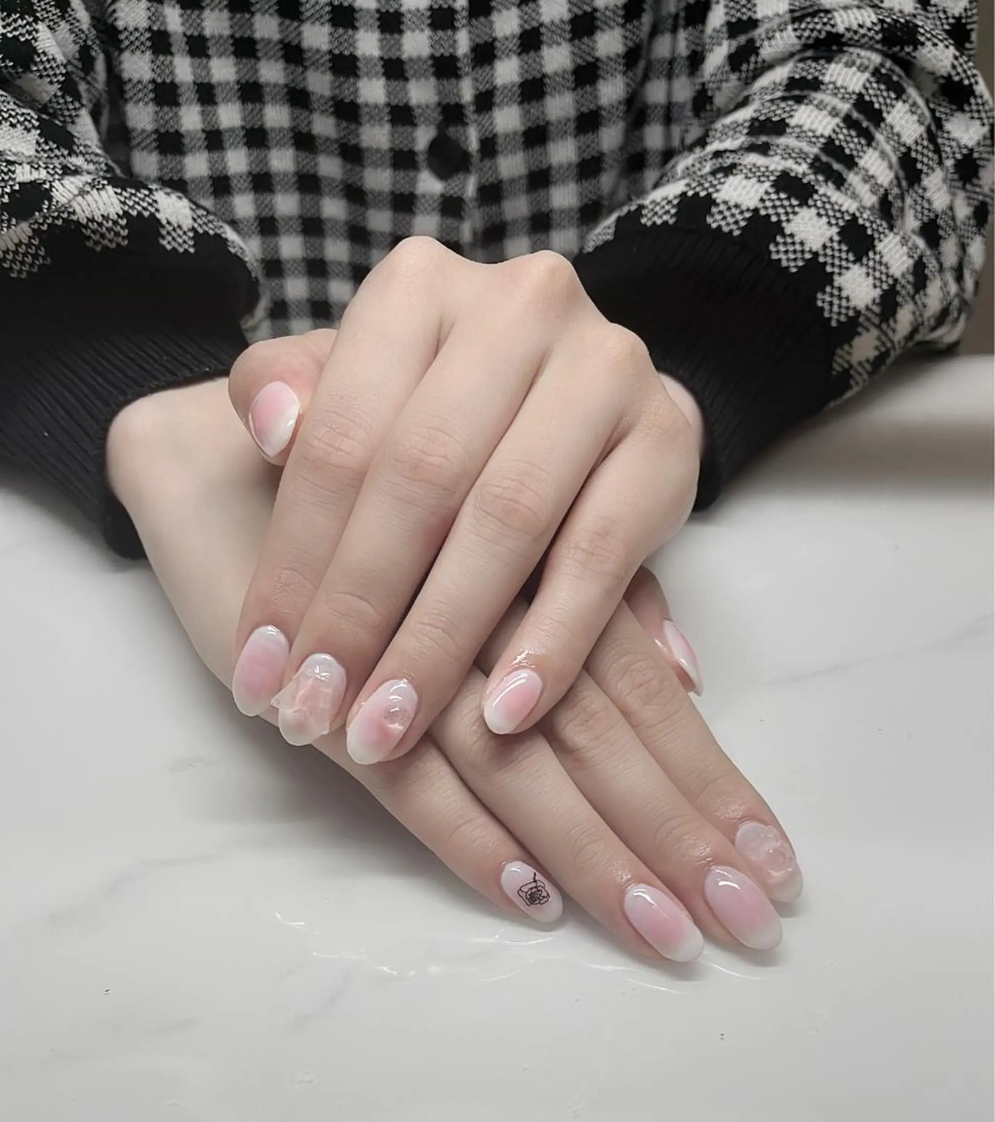 ネイル ハンドネイル KARI ネイルサロンのネイルデザイン